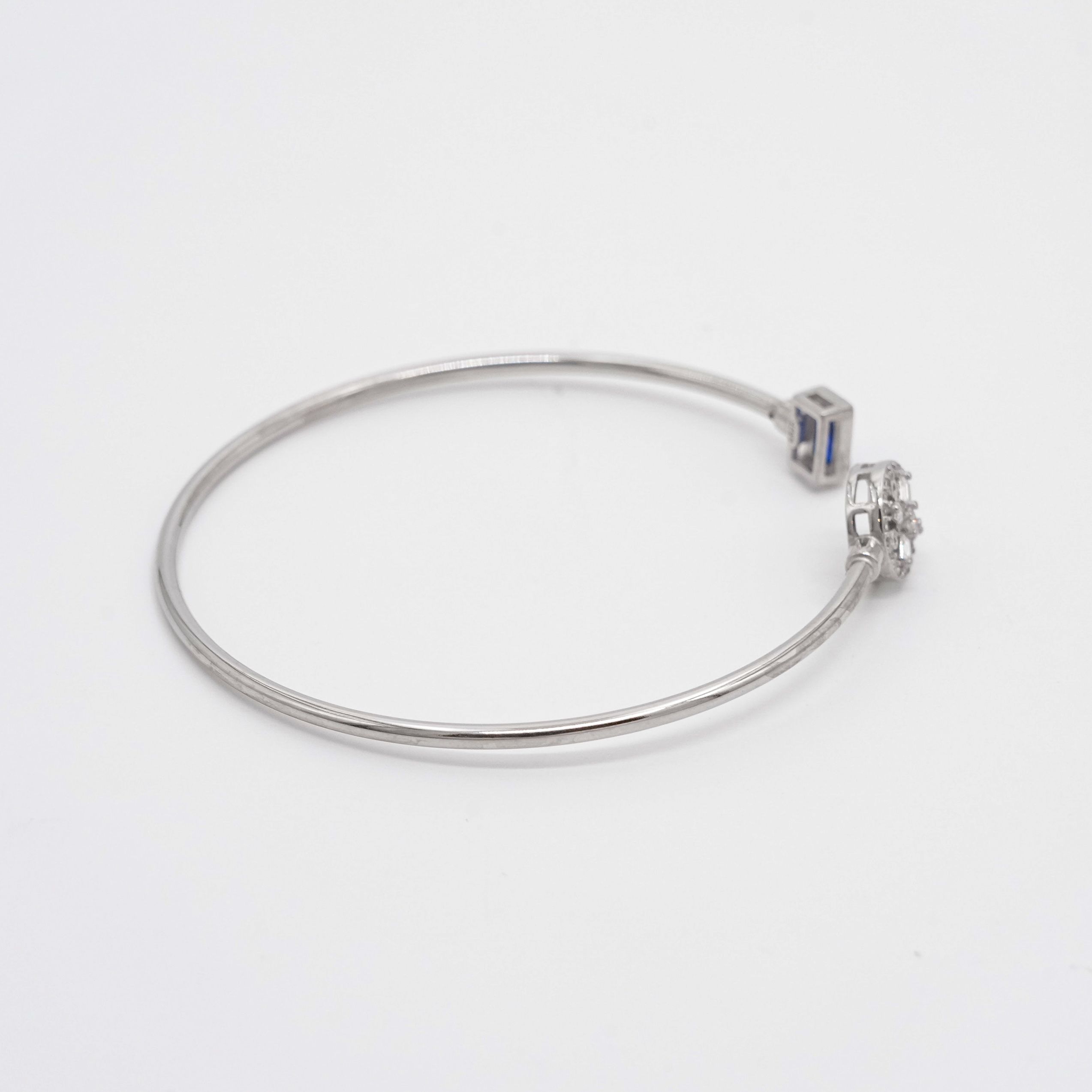Arham Silver Palace - Stone Bangle Bracelet