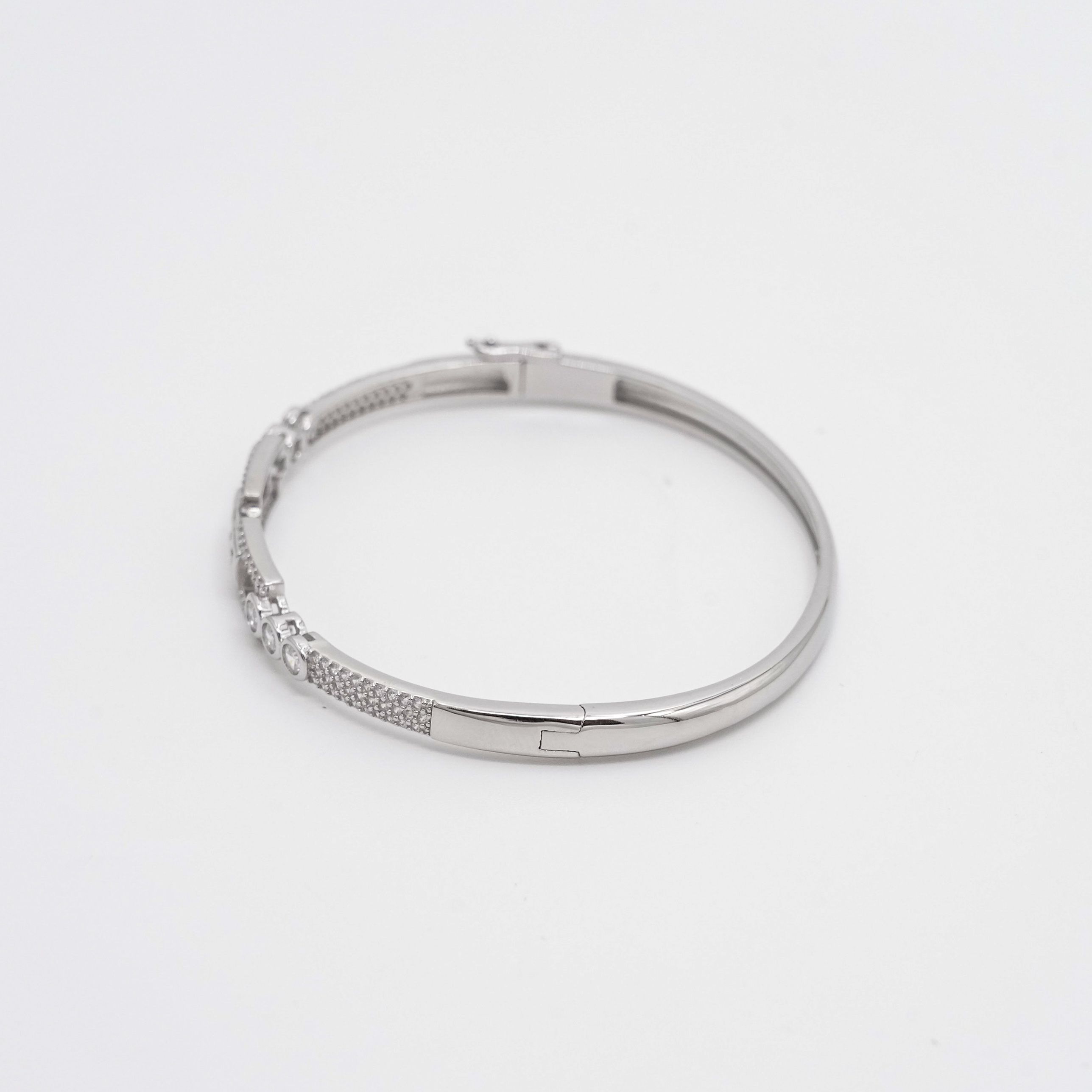 Arham Silver Palace - Silver Love Bracelet