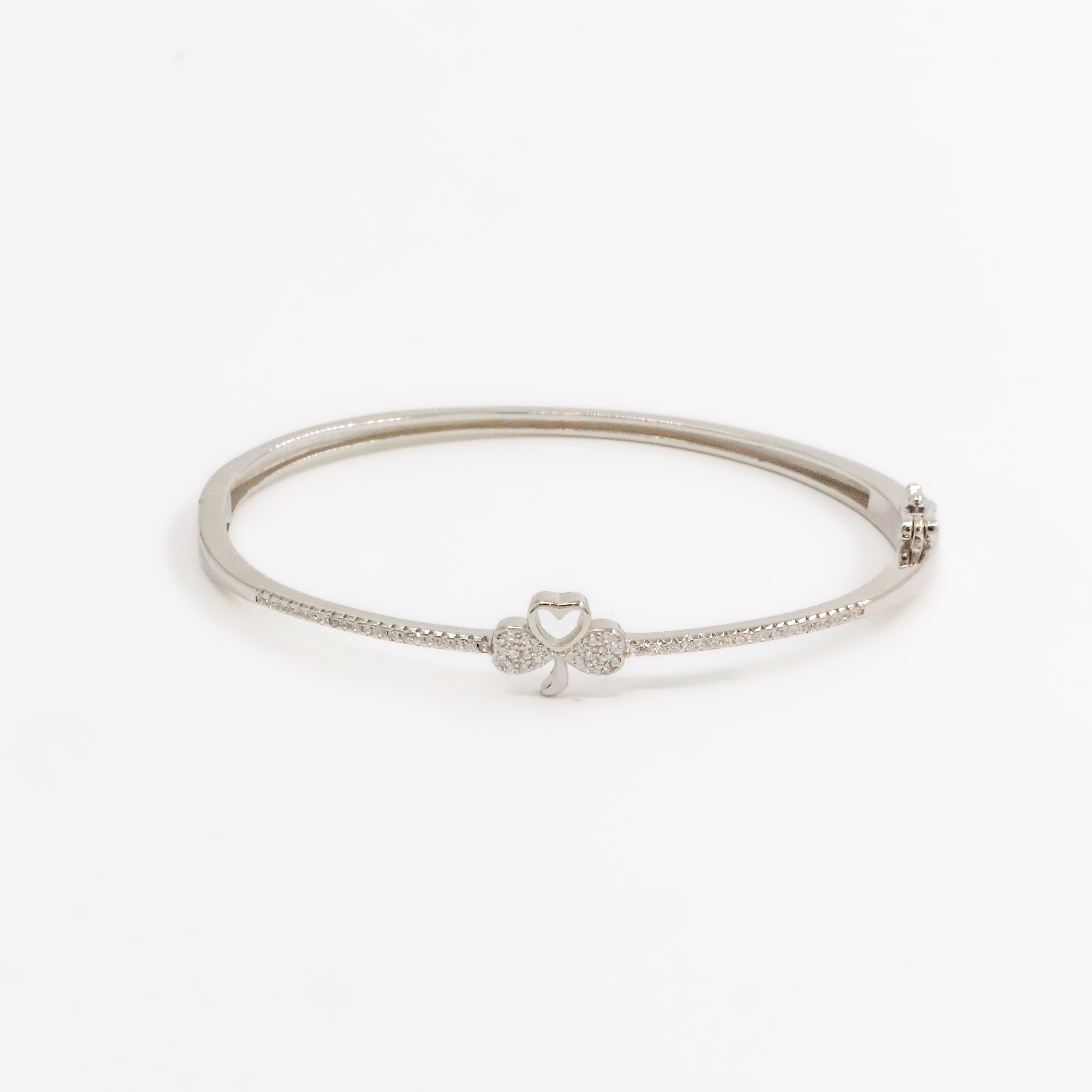 Arham Silver Palace - Silver Clover Bracelet