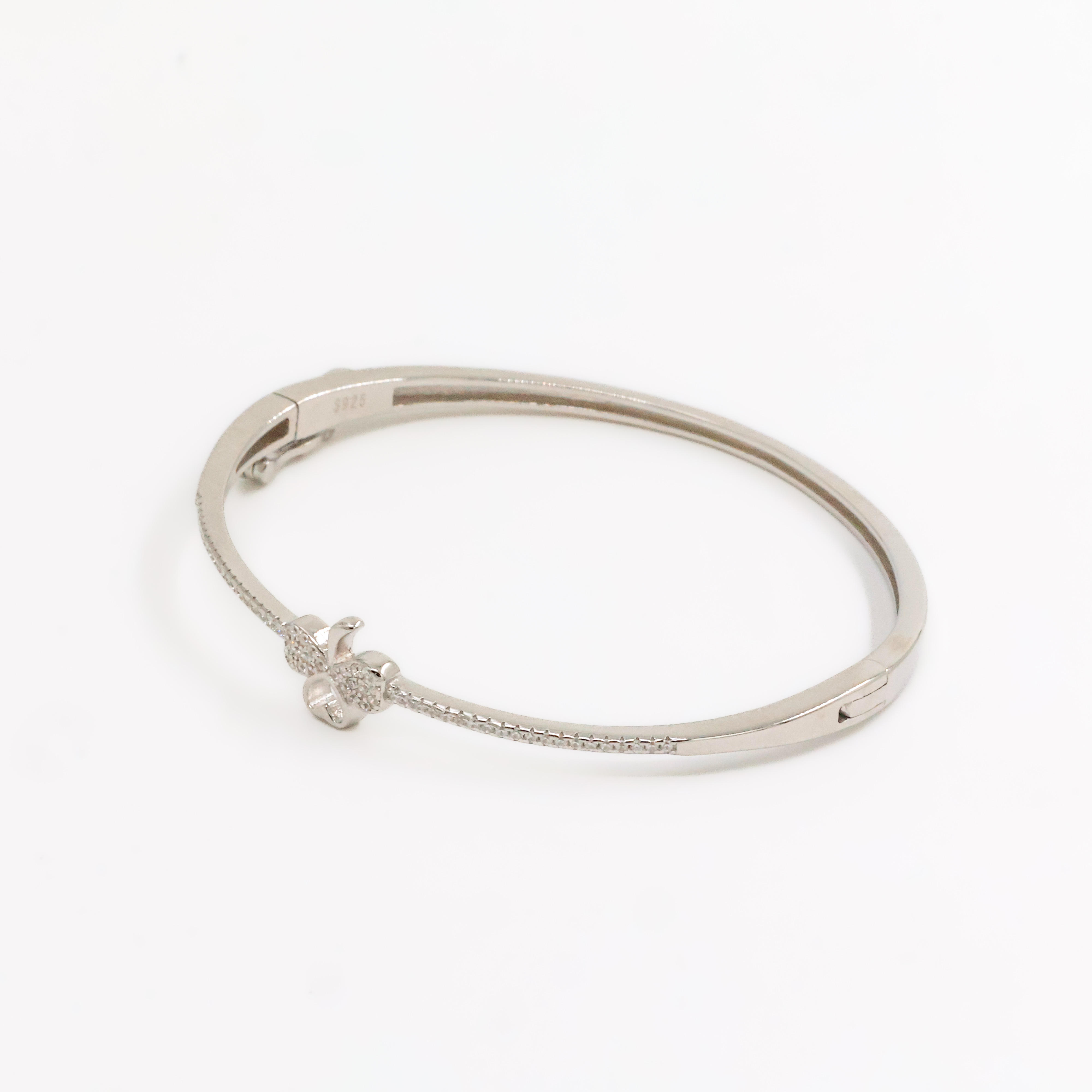 Arham Silver Palace - Silver Clover Bracelet