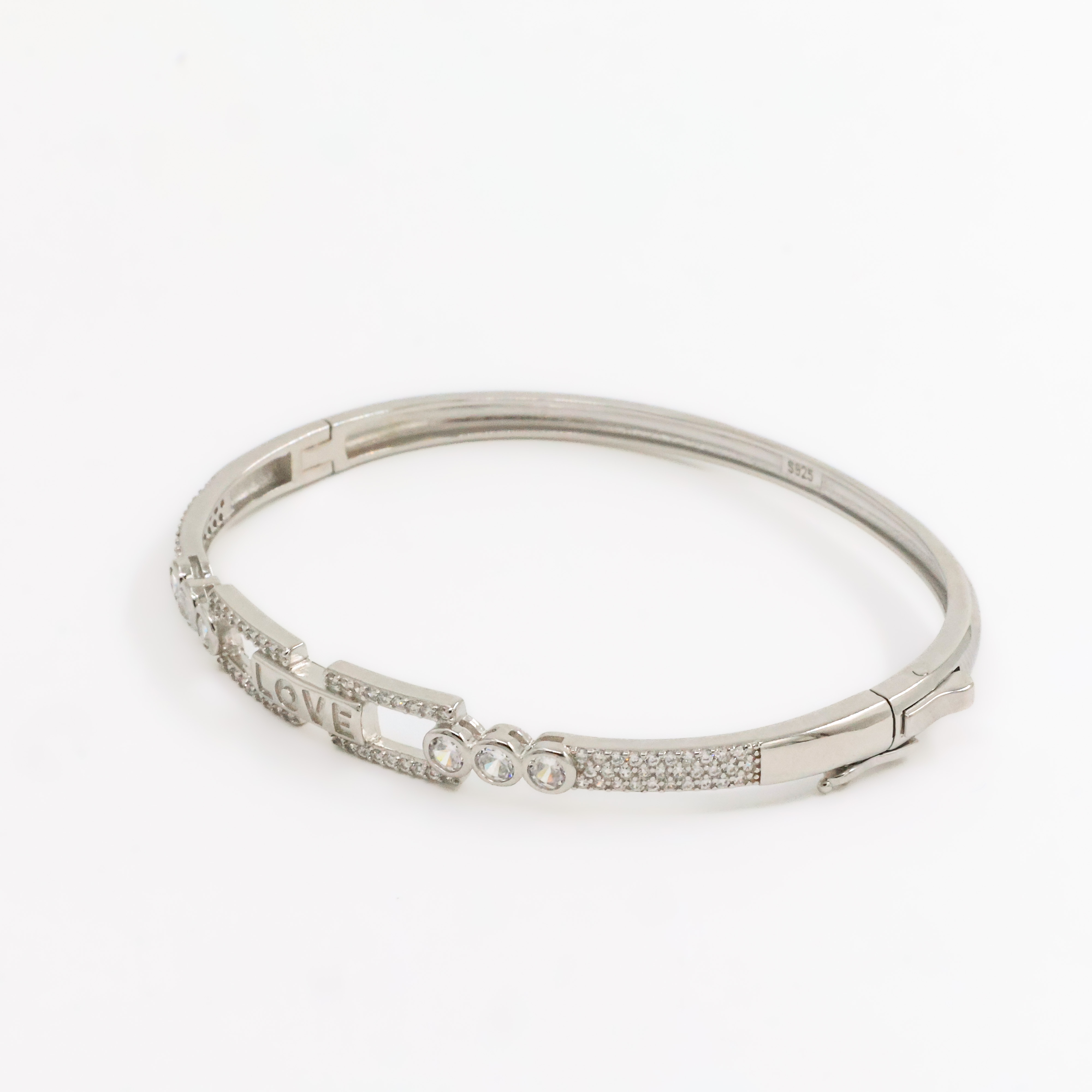 Arham Silver Palace - Silver Love Bracelet