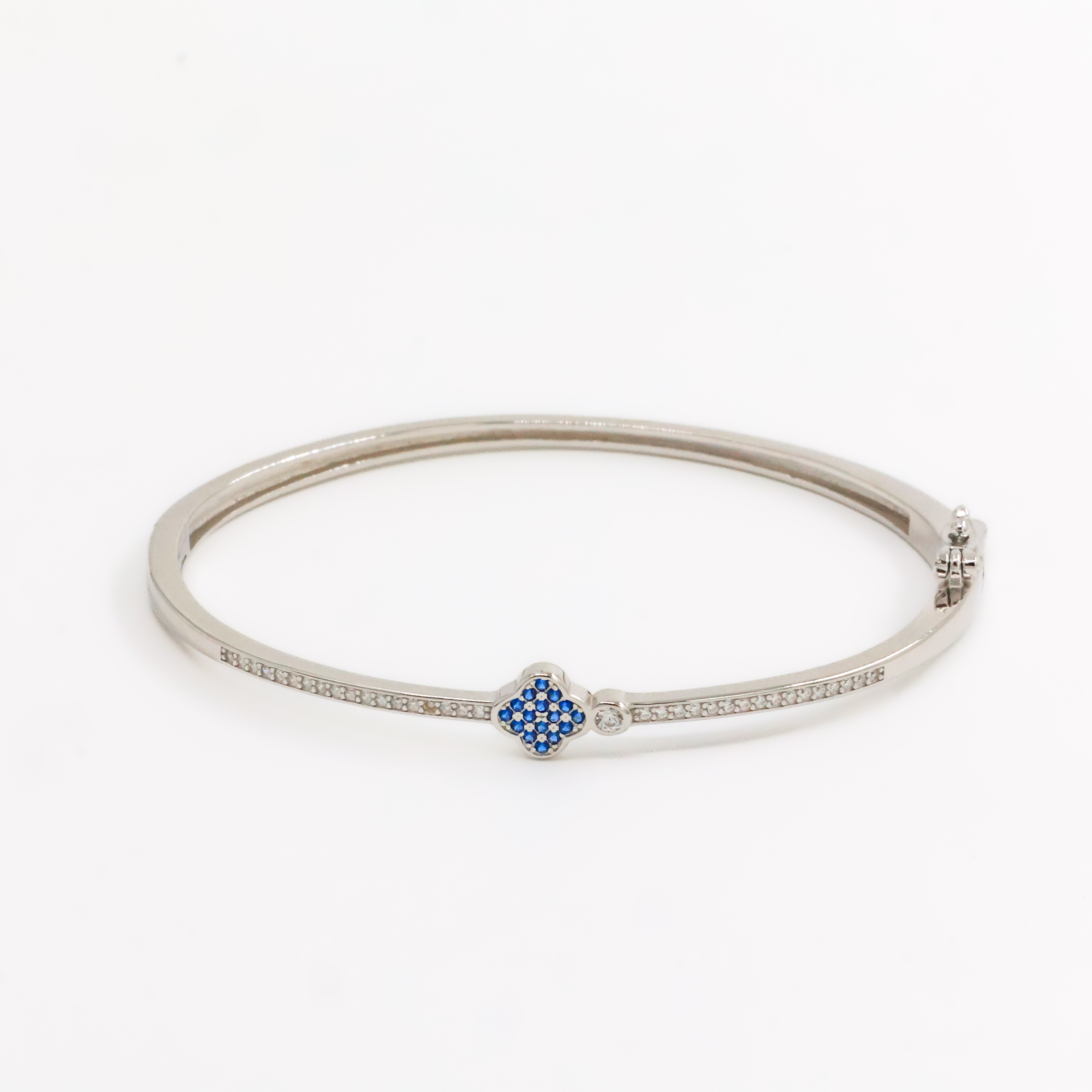 Arham Silver Palace - Silver Clover Bracelet