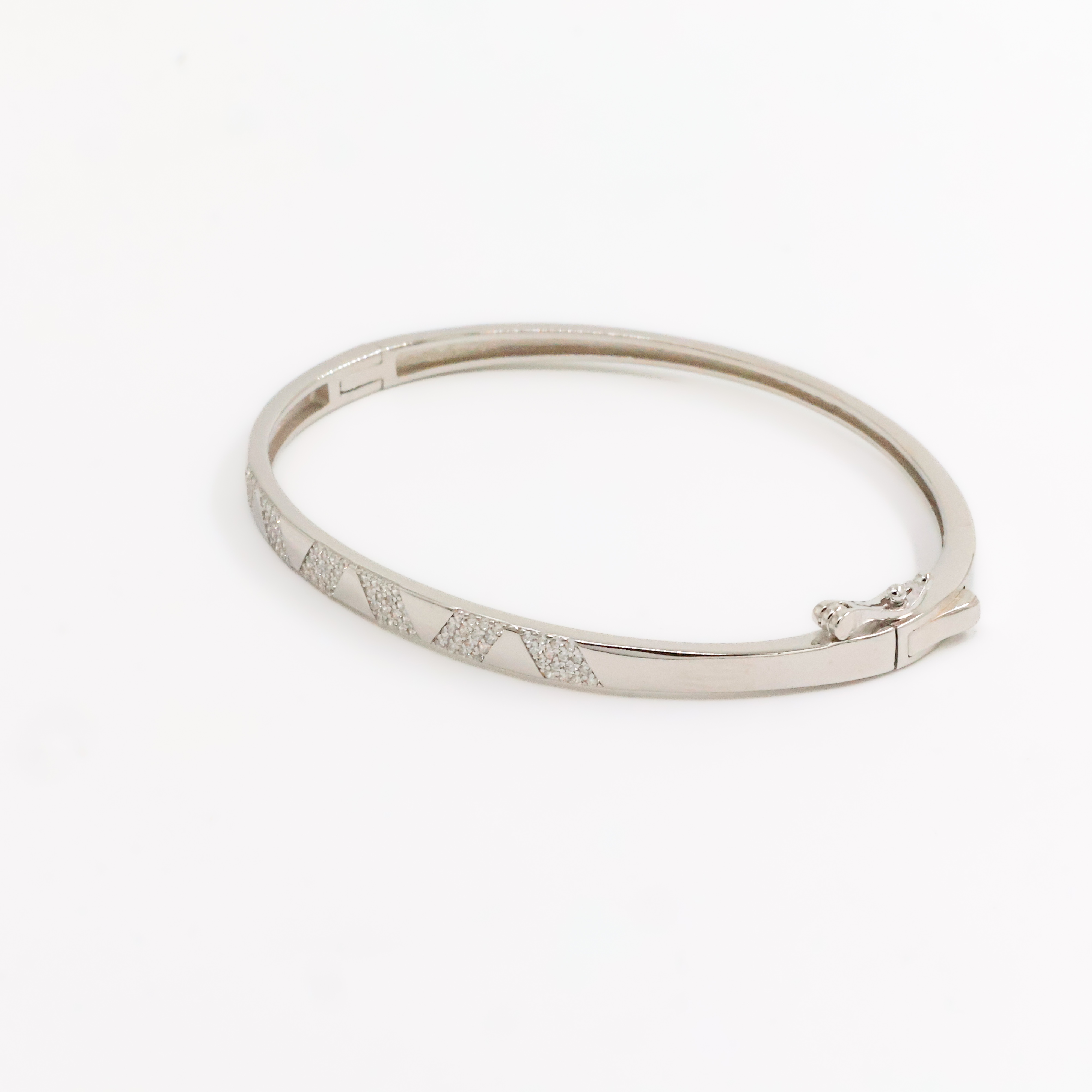 Arham Silver Palace - Silver Diamond Bracelet