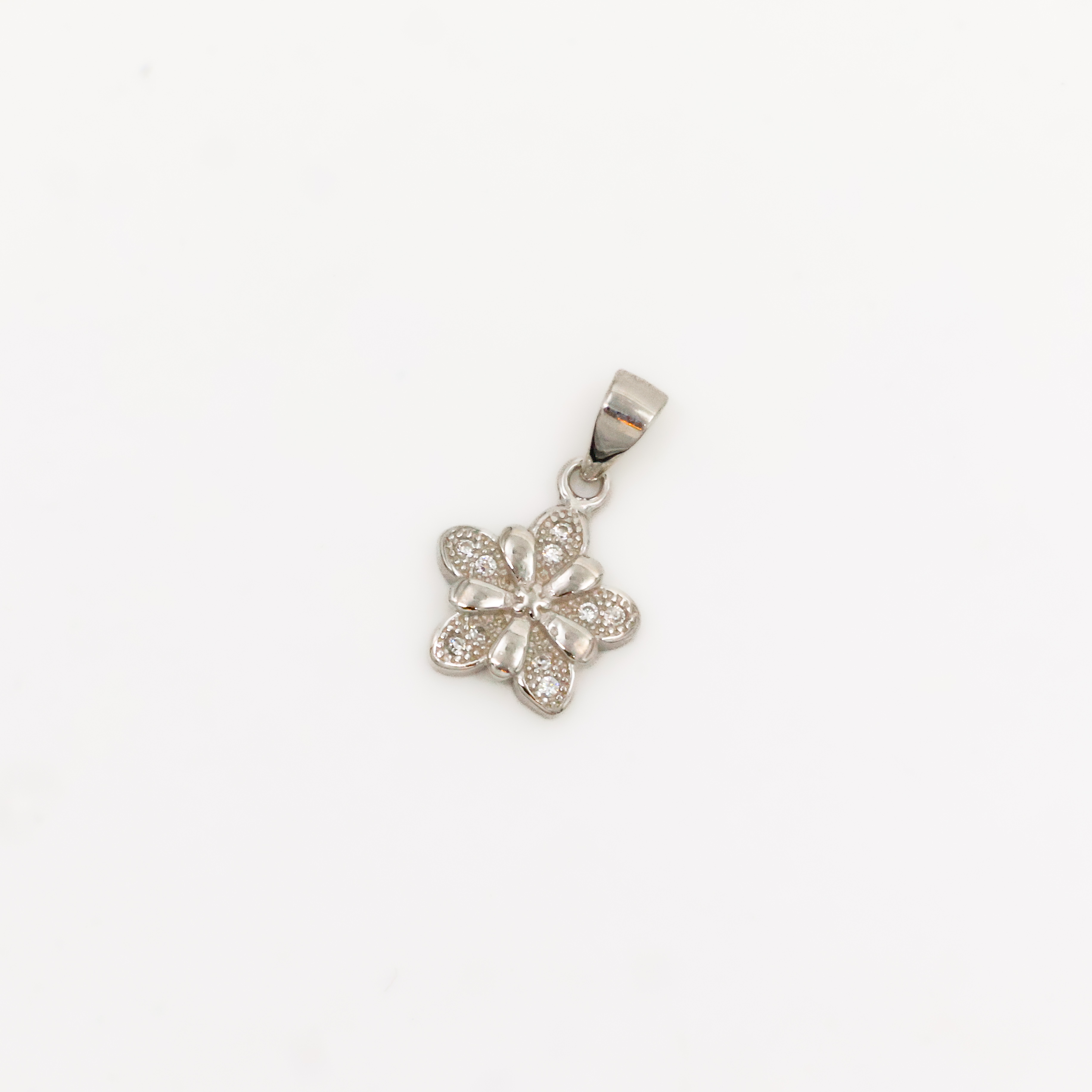 Arham Silver Palace - Silver Flower Pendant