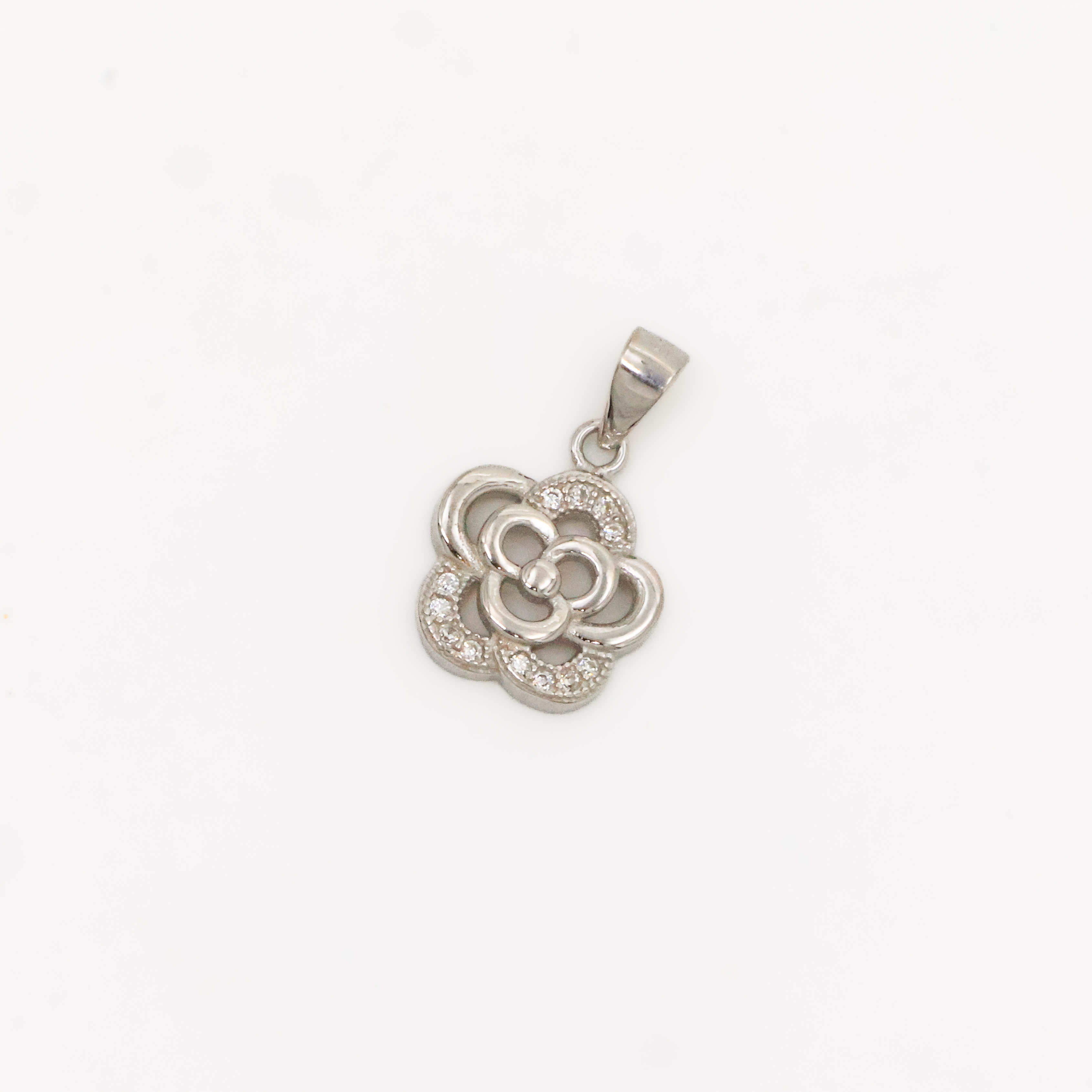 Arham Silver Palace - Silver Flower Pendant