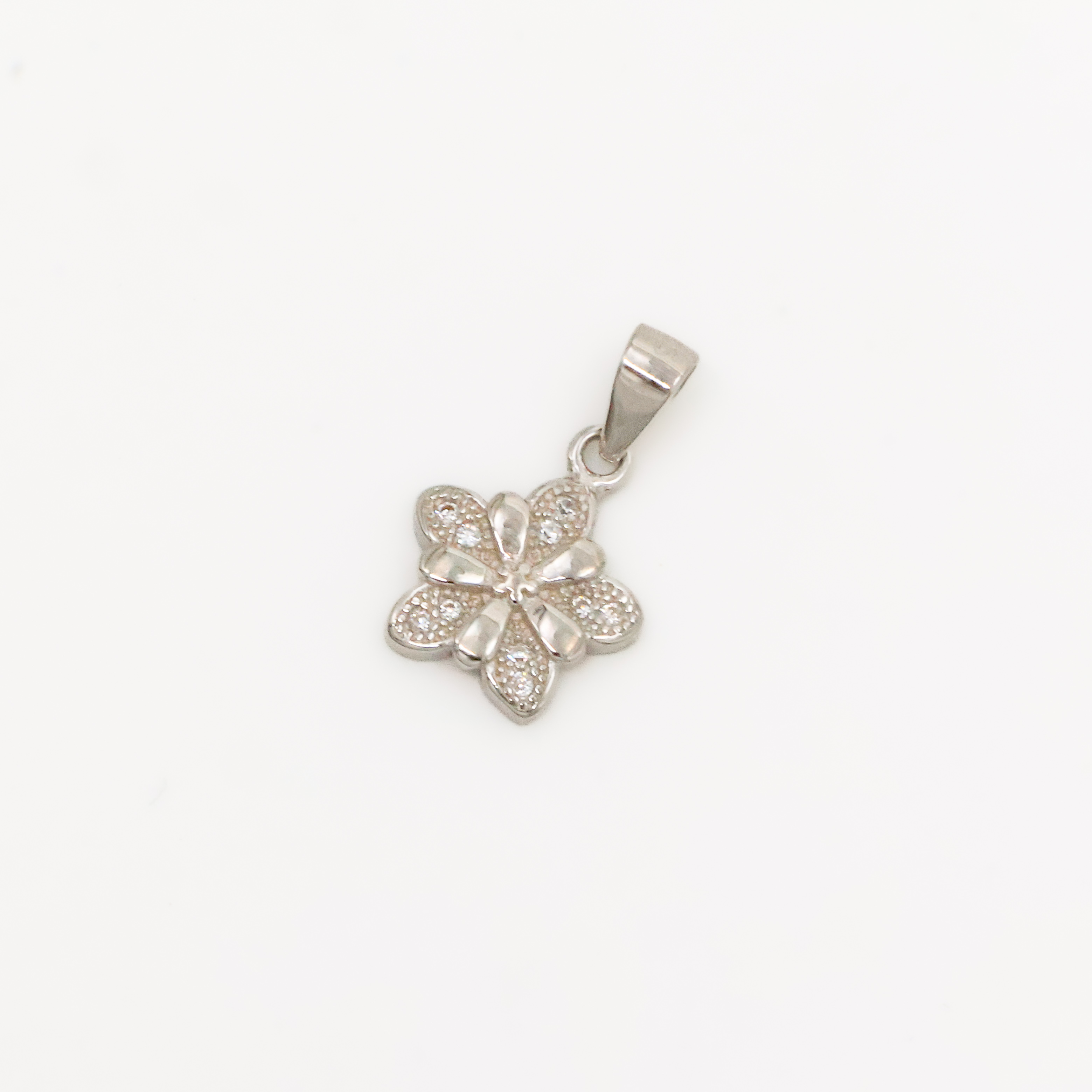 Arham Silver Palace - Silver Flower Pendant