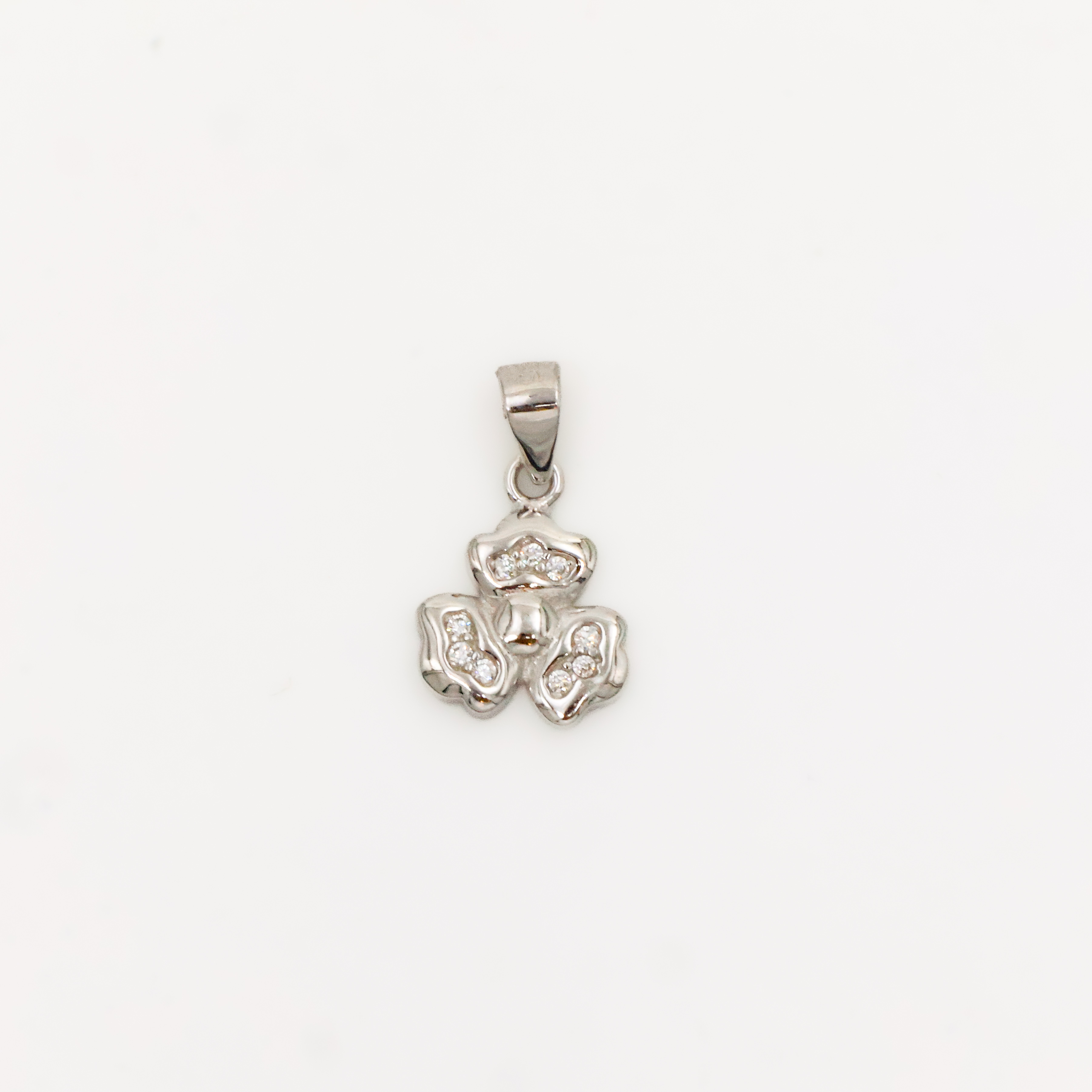 Arham Silver Palace - Silver Clover Pendant