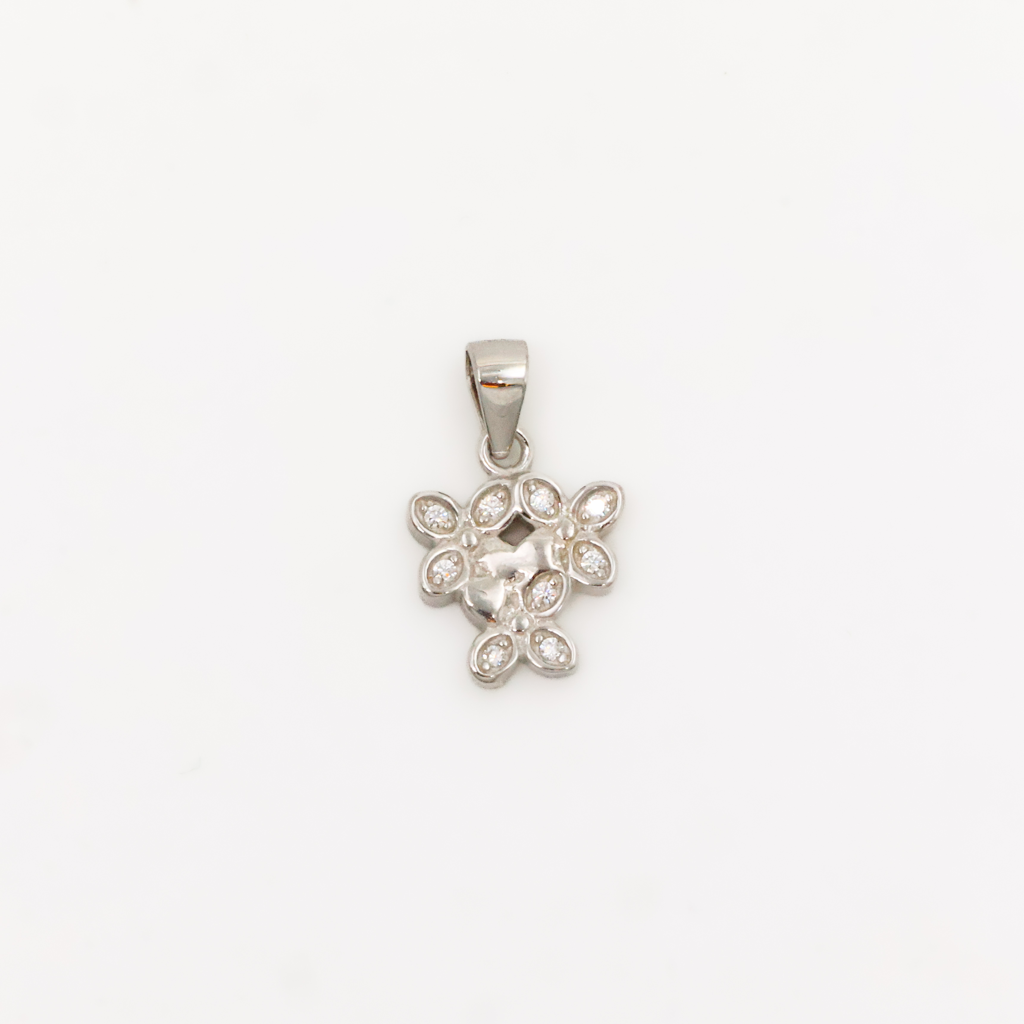 Arham Silver Palace - Silver Flower Pendant
