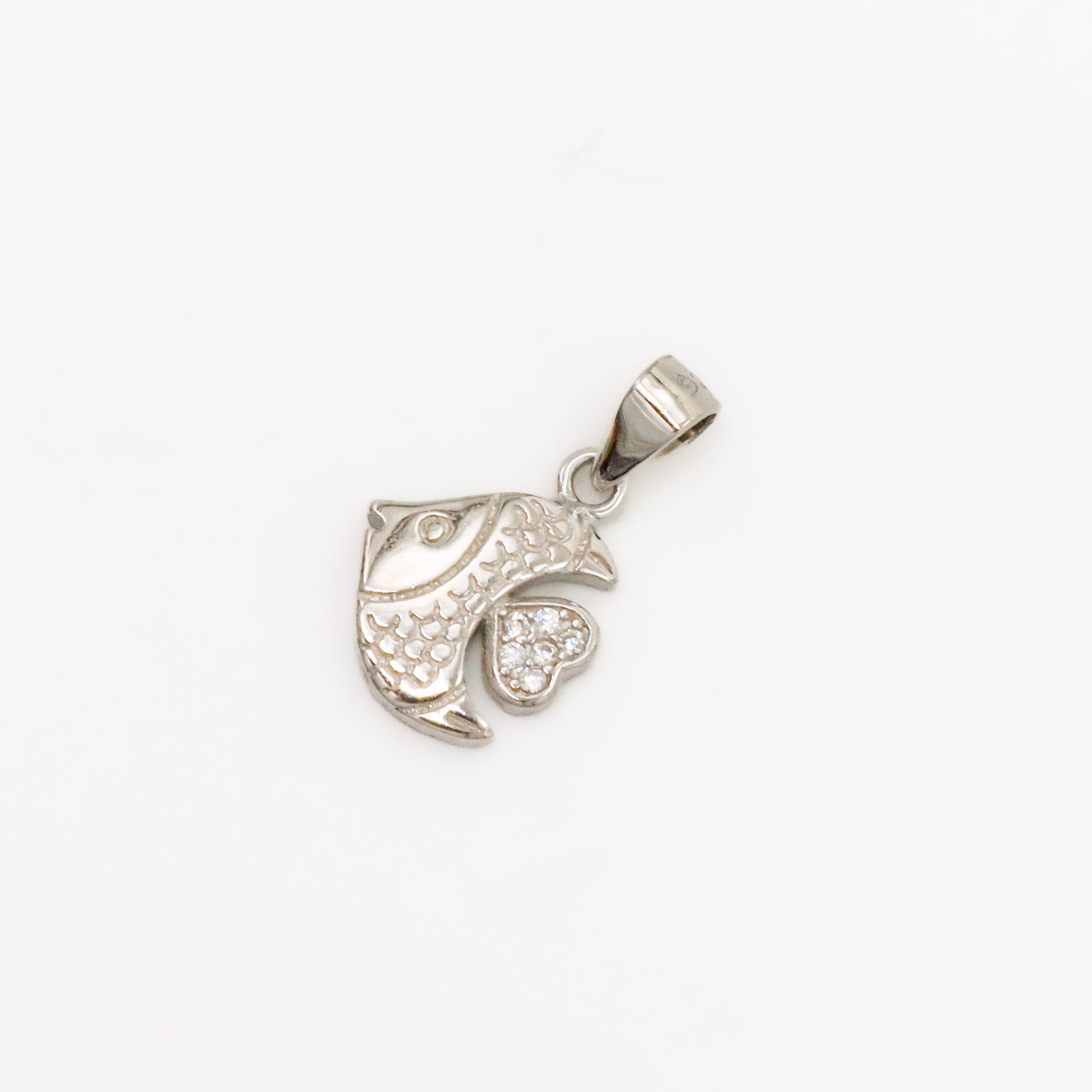 Arham Silver Palace - Silver Fish Pendant