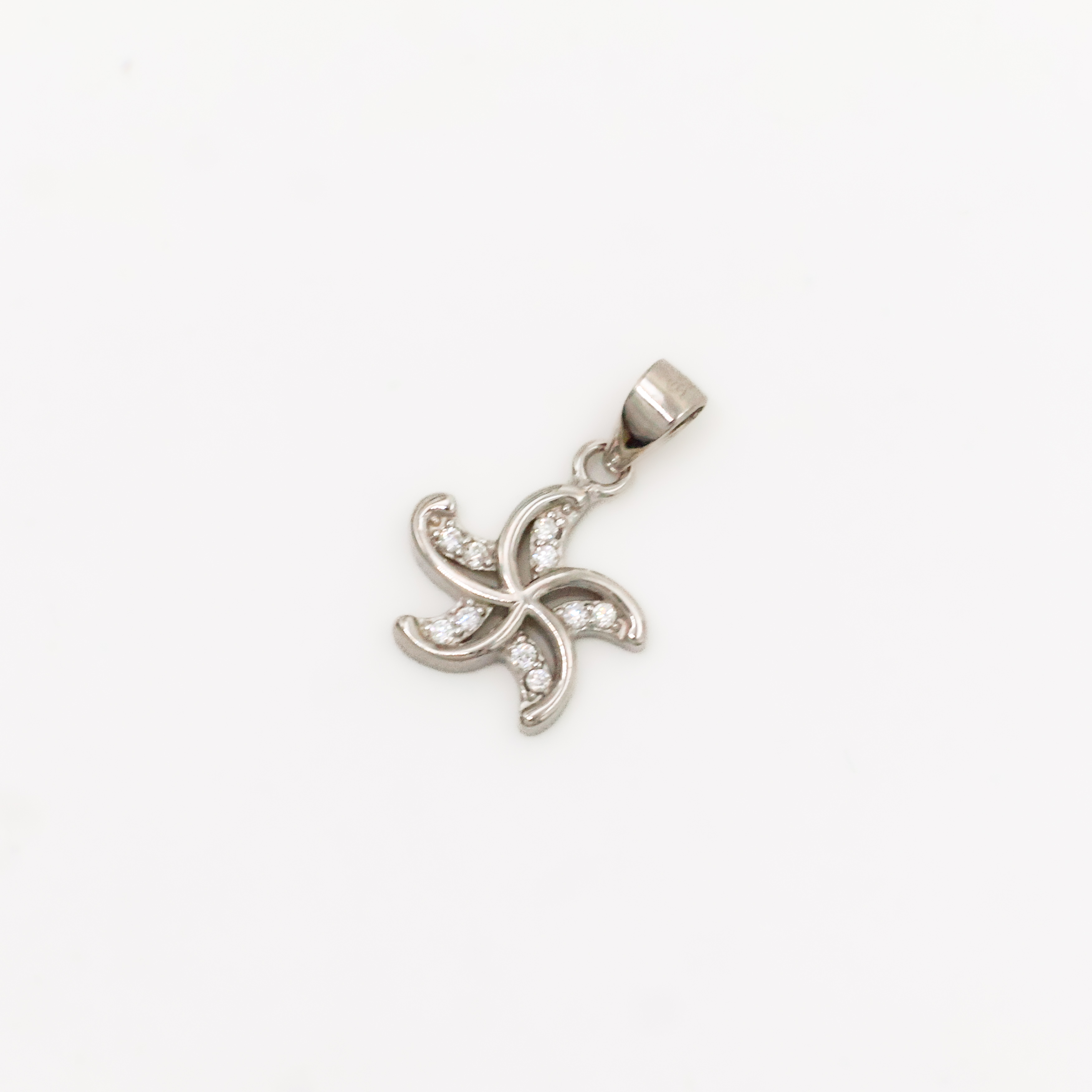 Arham Silver Palace - Silver Starfish Pendant