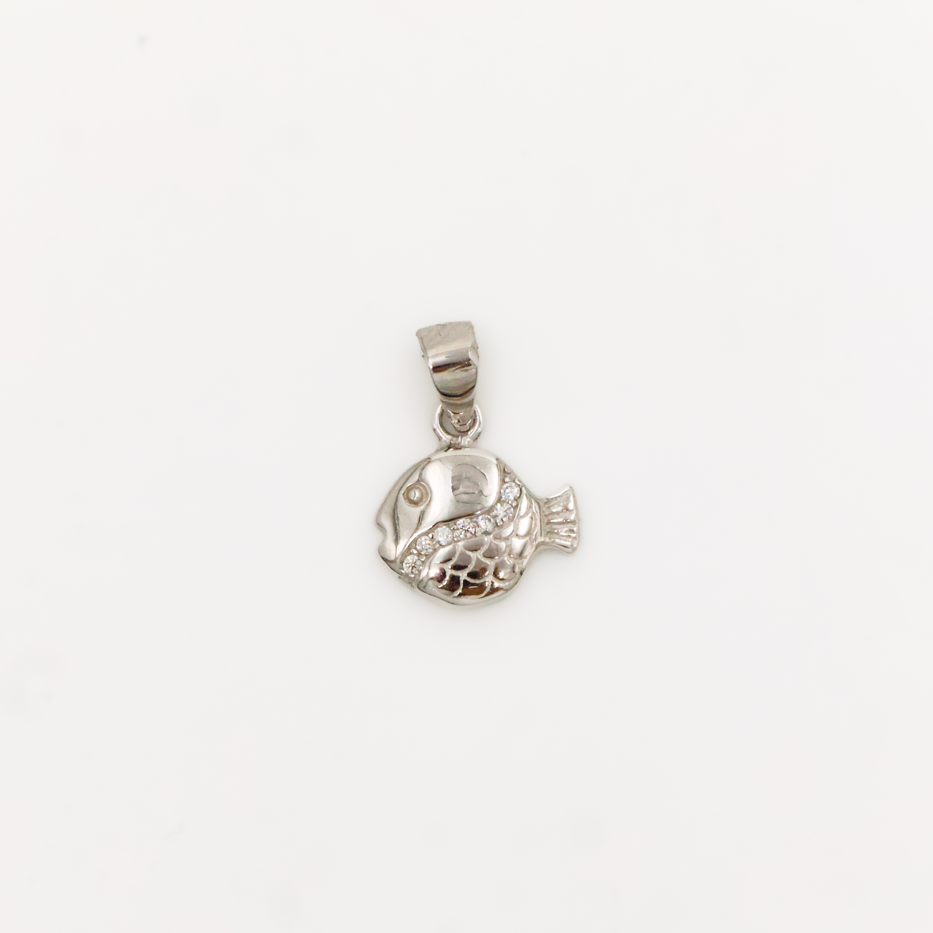 Arham Silver Palace - Silver Fish Pendant