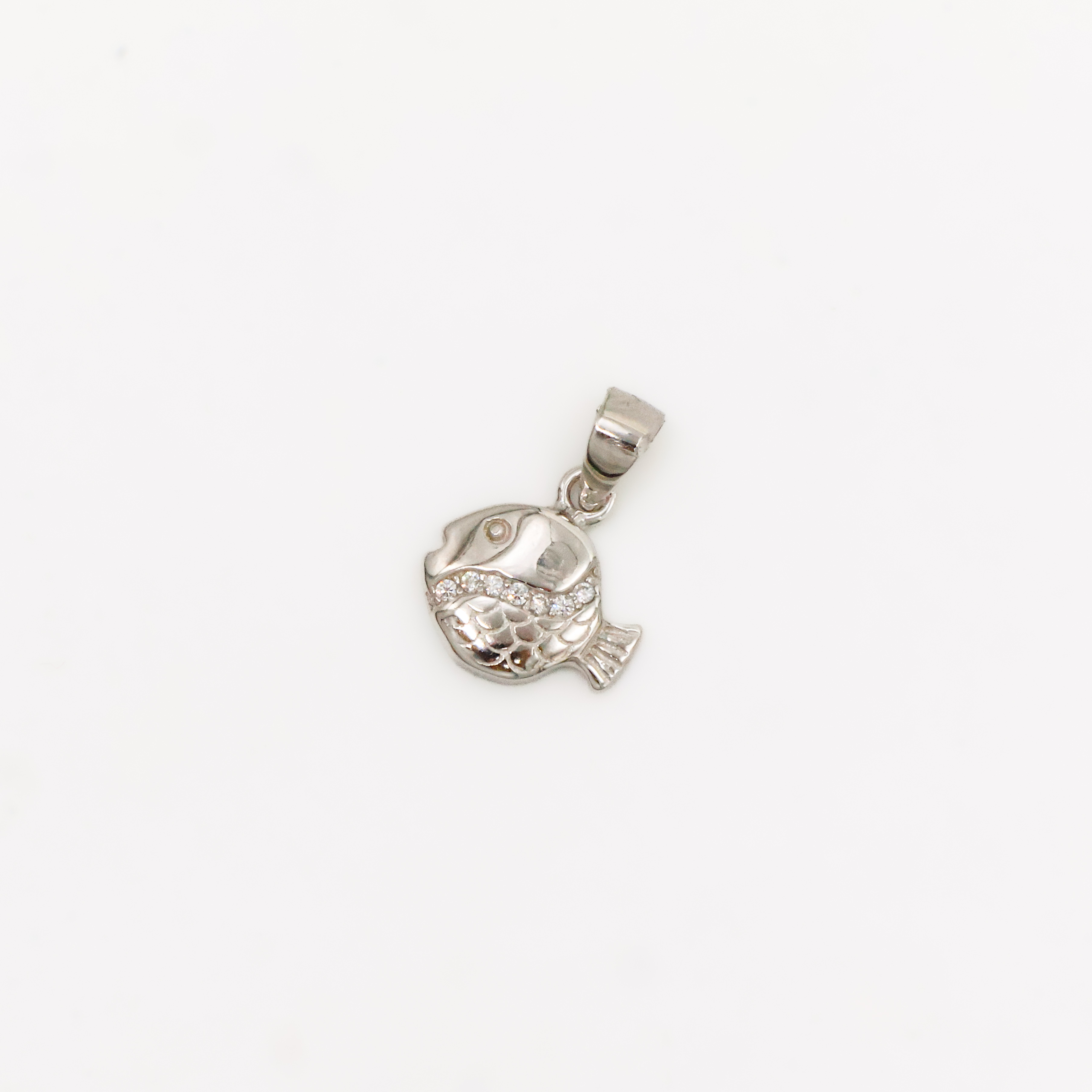 Arham Silver Palace - Silver Fish Pendant