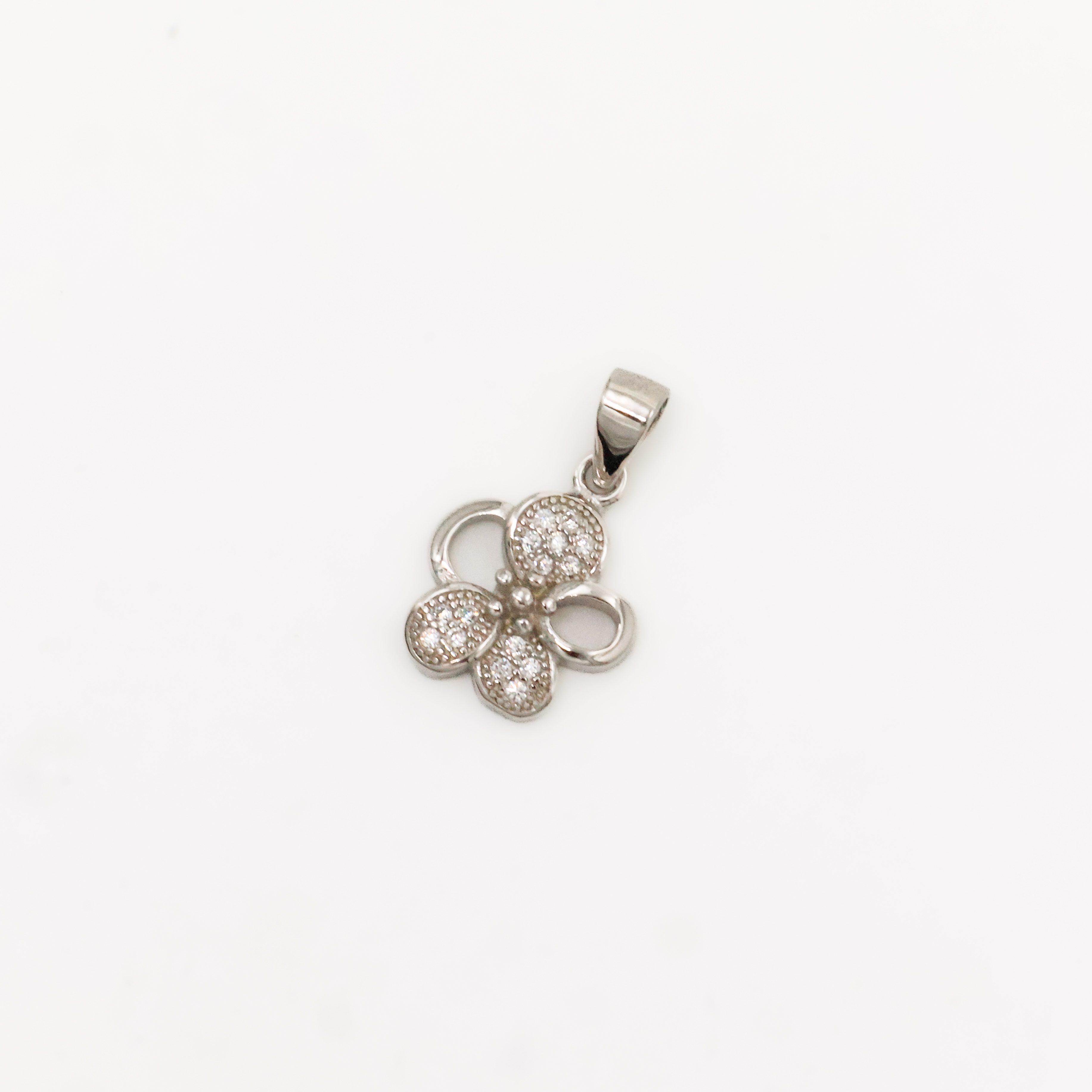 Arham Silver Palace - Silver Flower Pendant