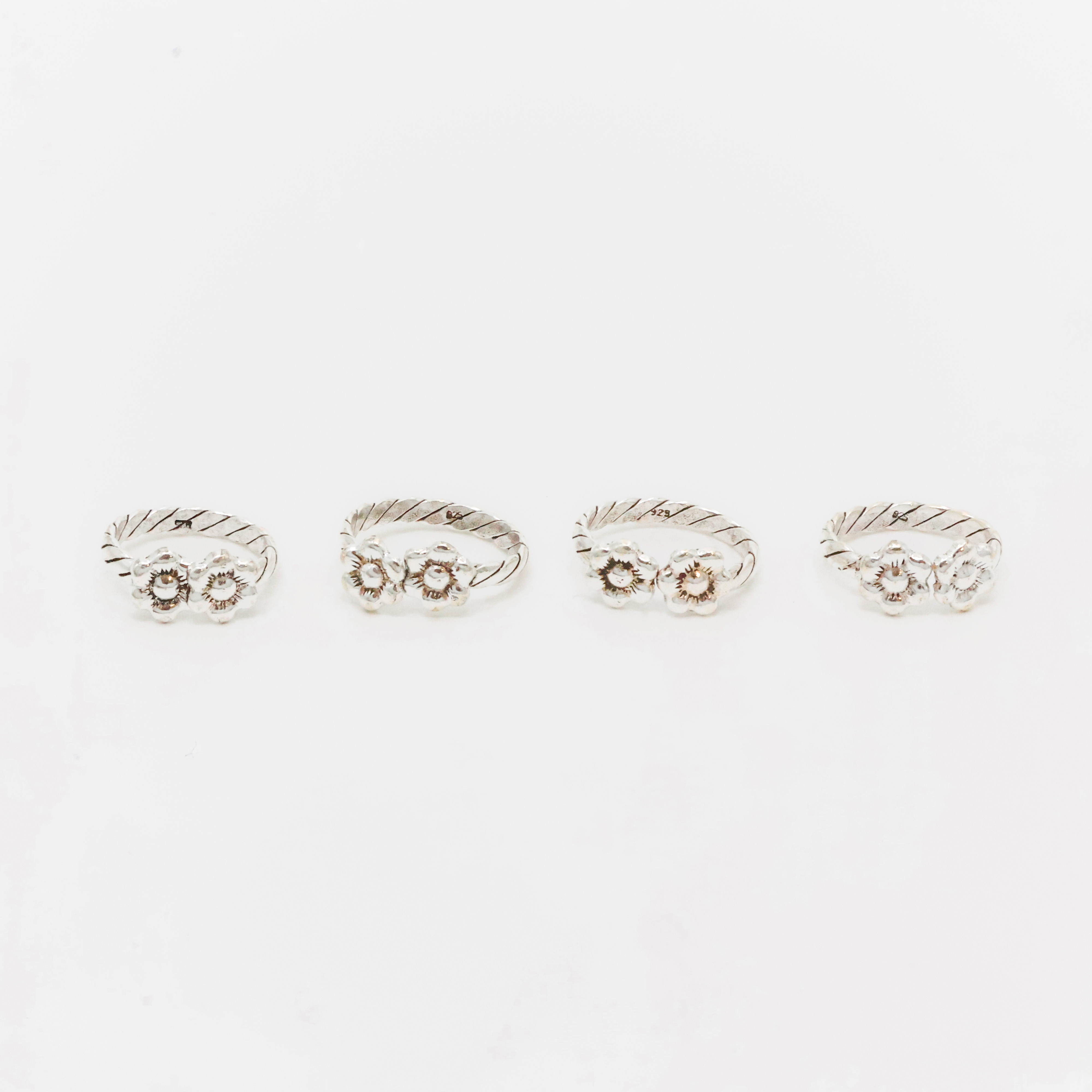 Arham Silver Palace - Silver Flower Toe Ring
