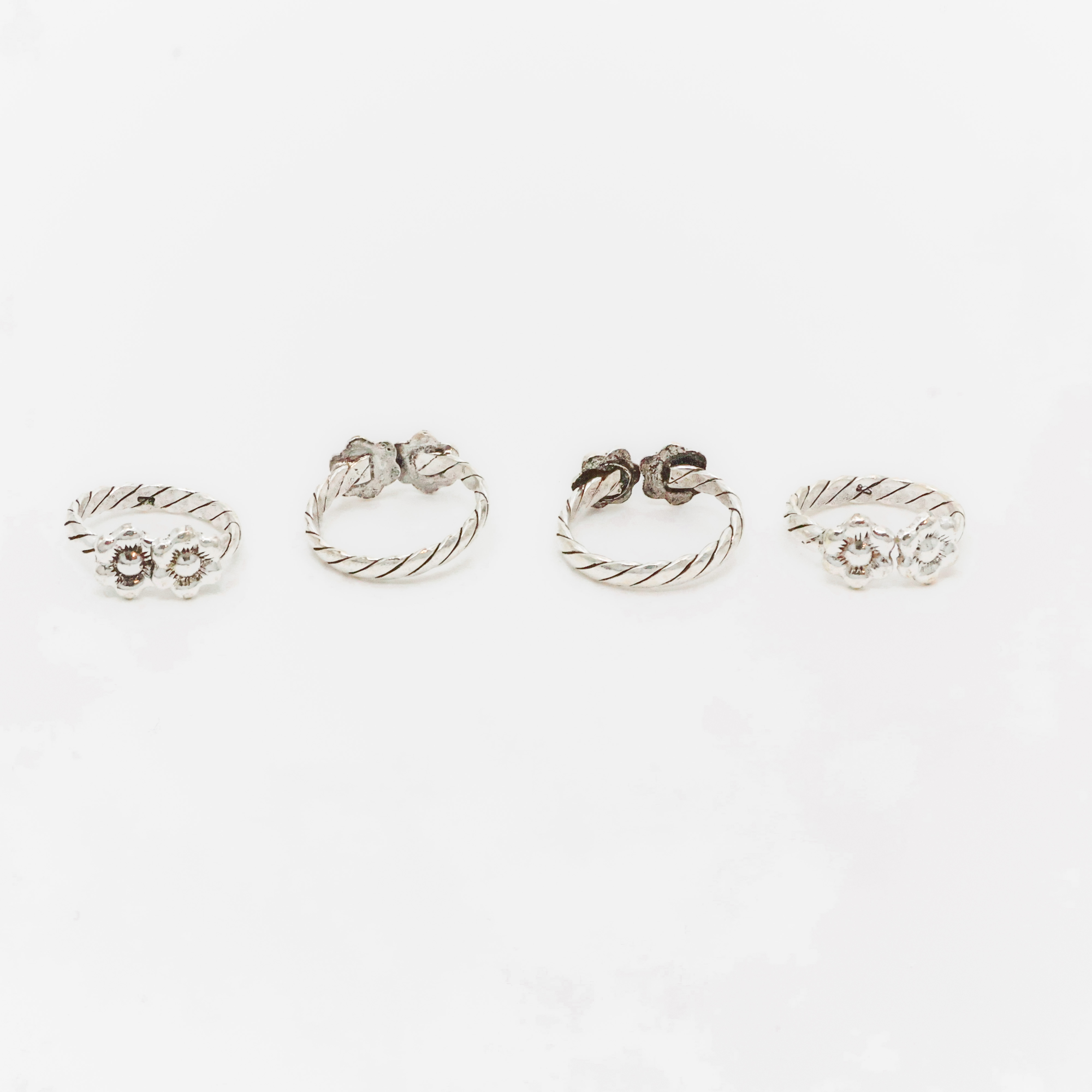 Arham Silver Palace - Silver Flower Toe Ring
