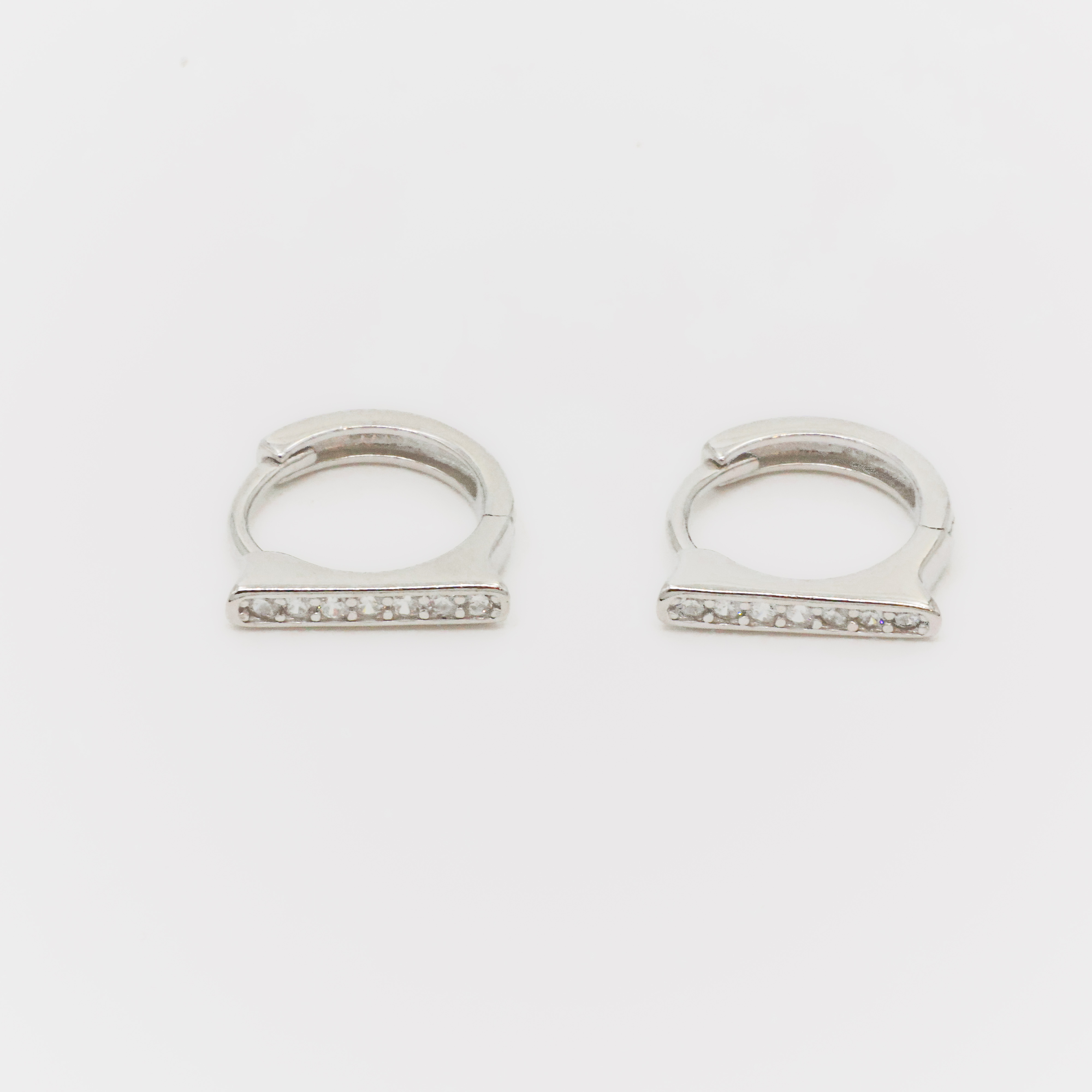 Arham Silver Palace - Silver Bar Earrings