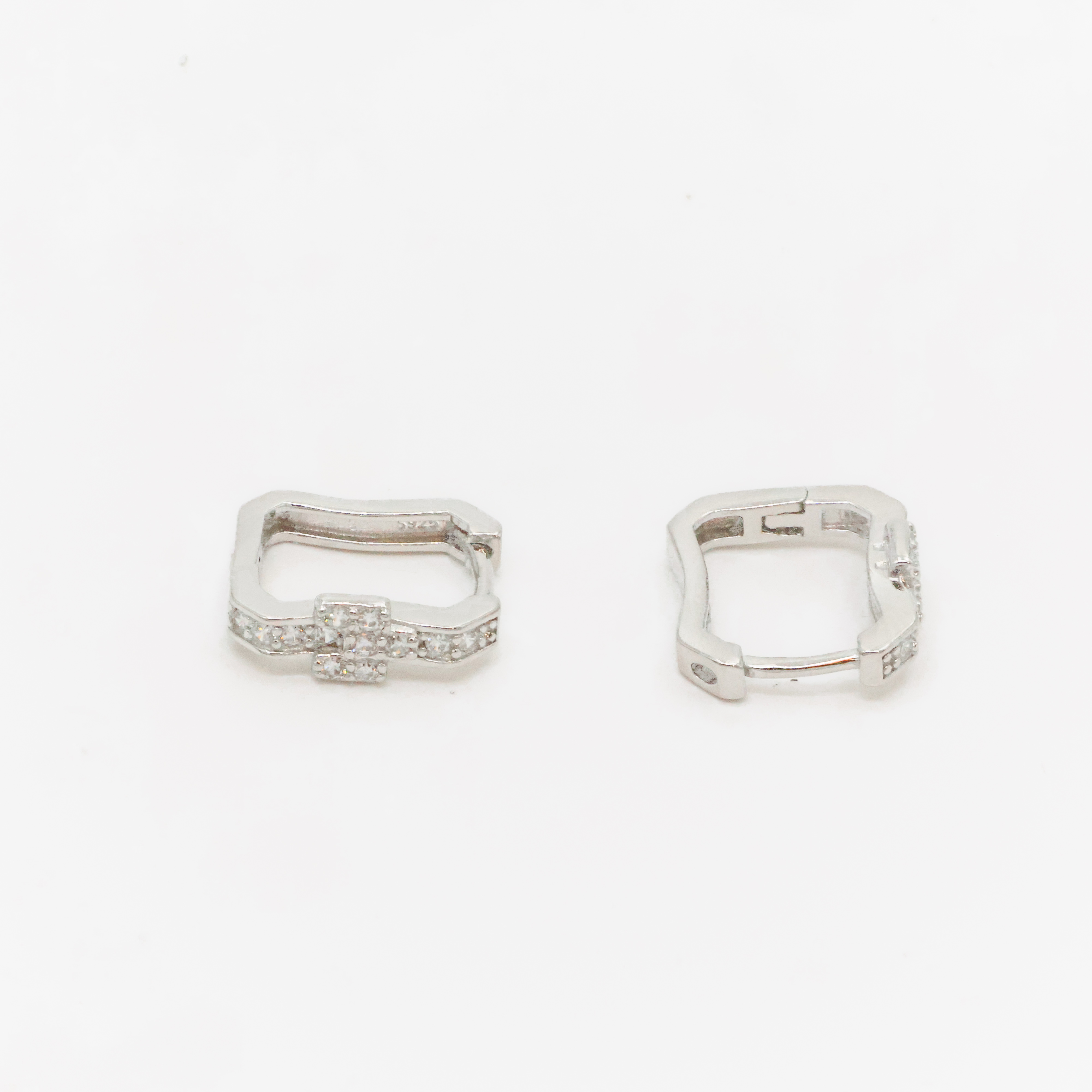 Arham Silver Palace - Silver Stone Earrings