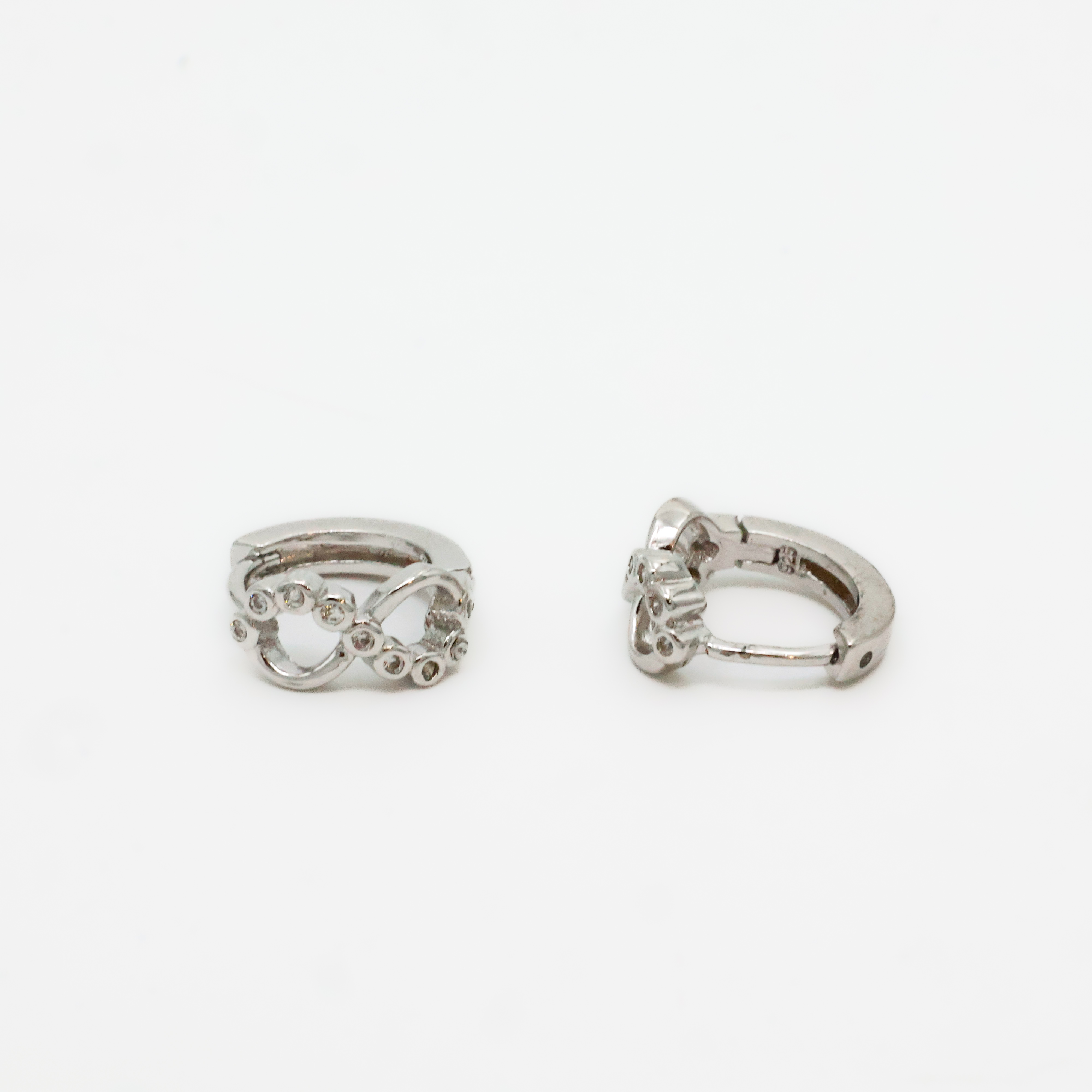 Arham Silver Palace - Silver Hoop Earrings