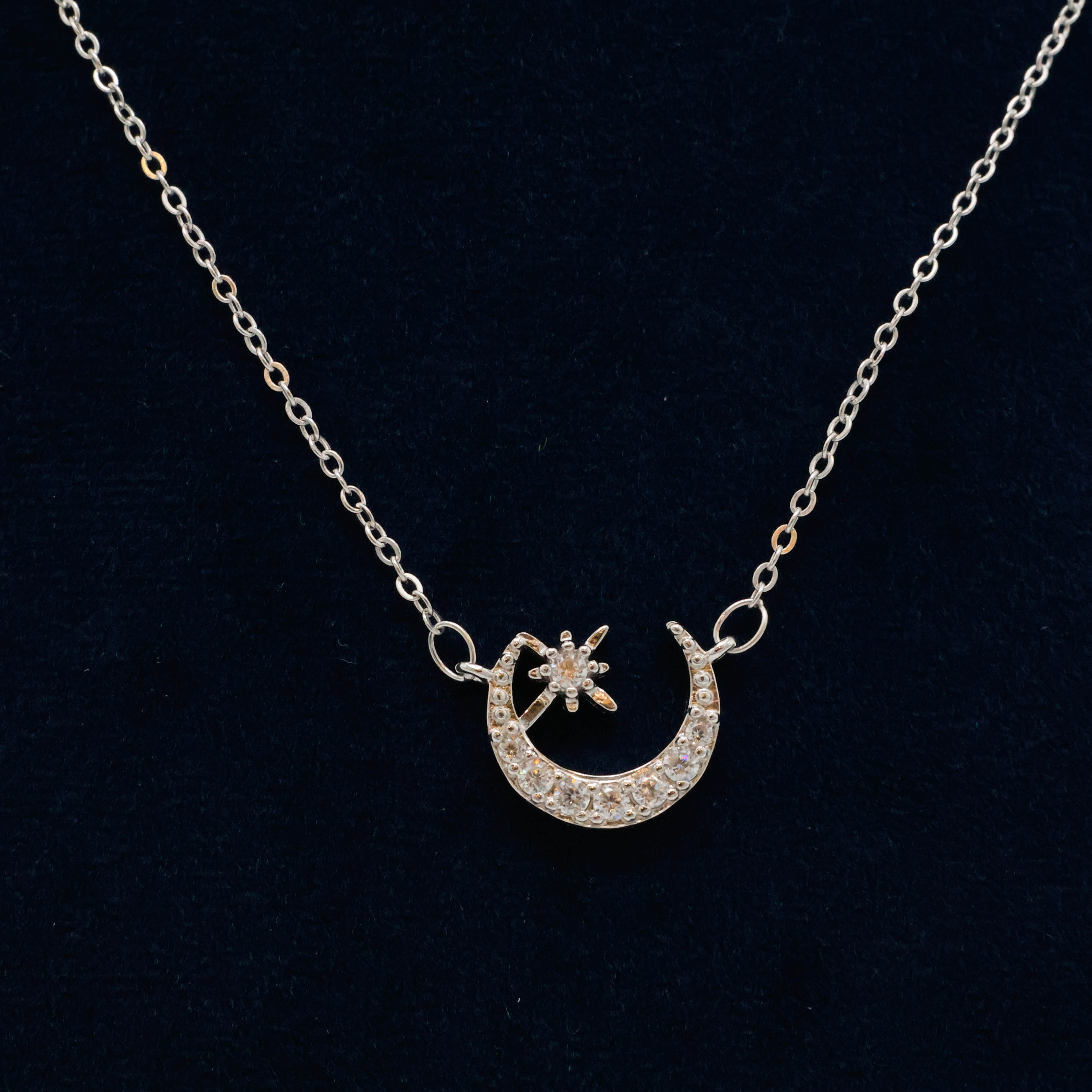 Arham Silver Palace - Silver Moon Pendant