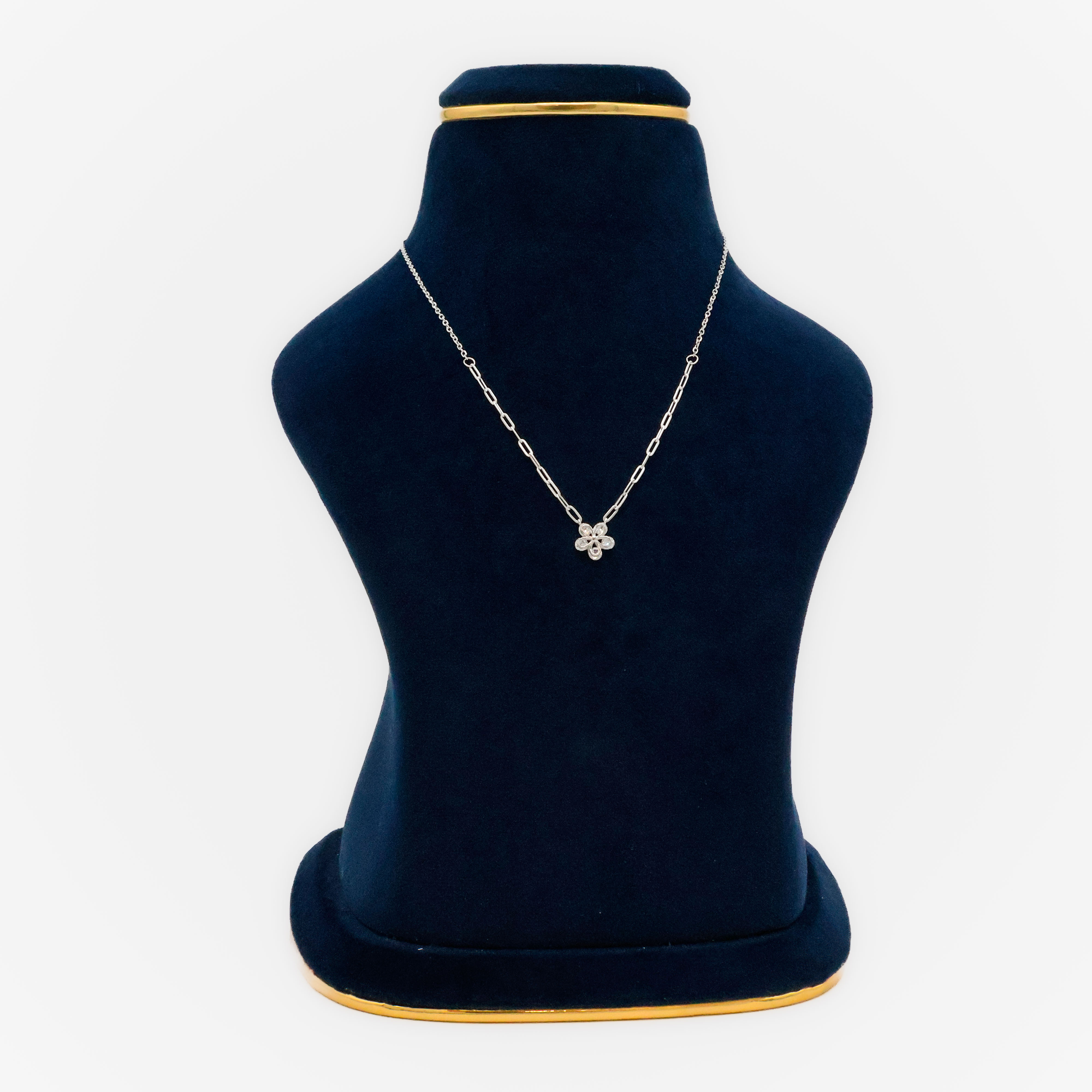 Arham Silver Palace - Silver Flower Necklace