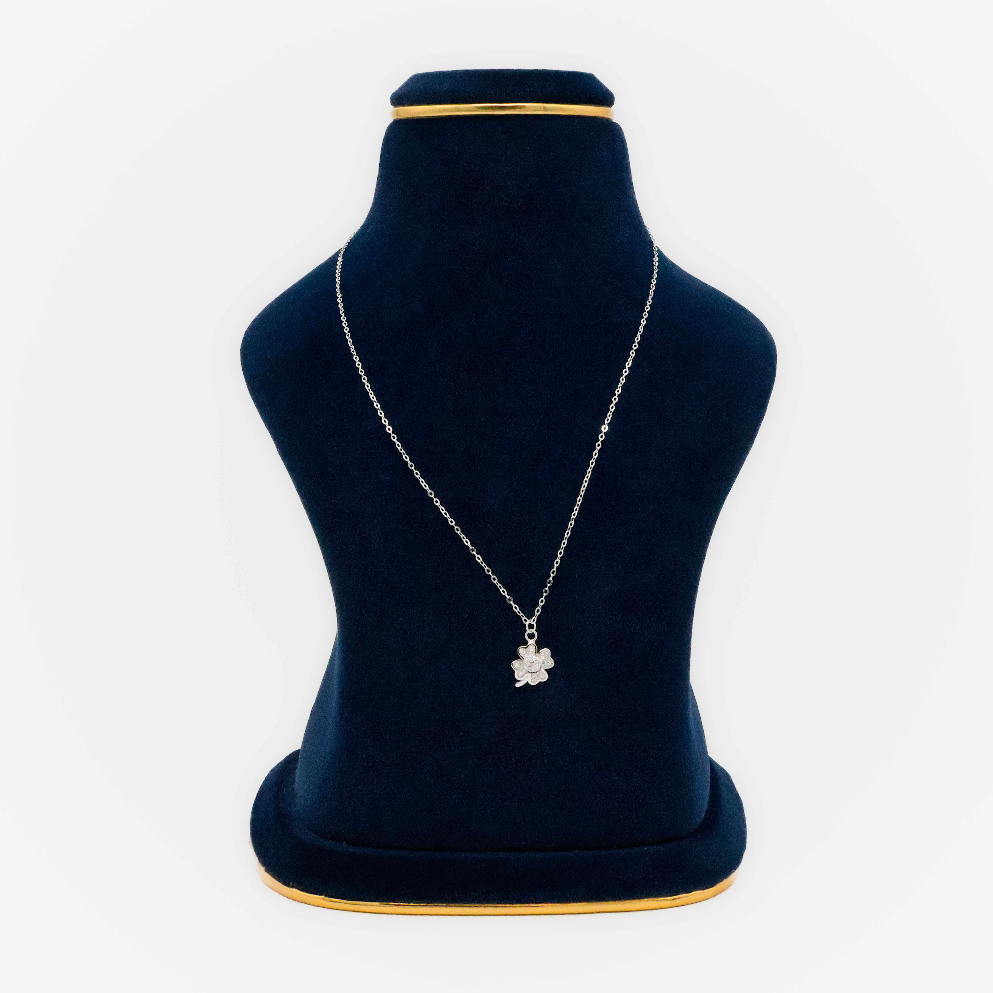 Arham Silver Palace - Silver Clover Necklace