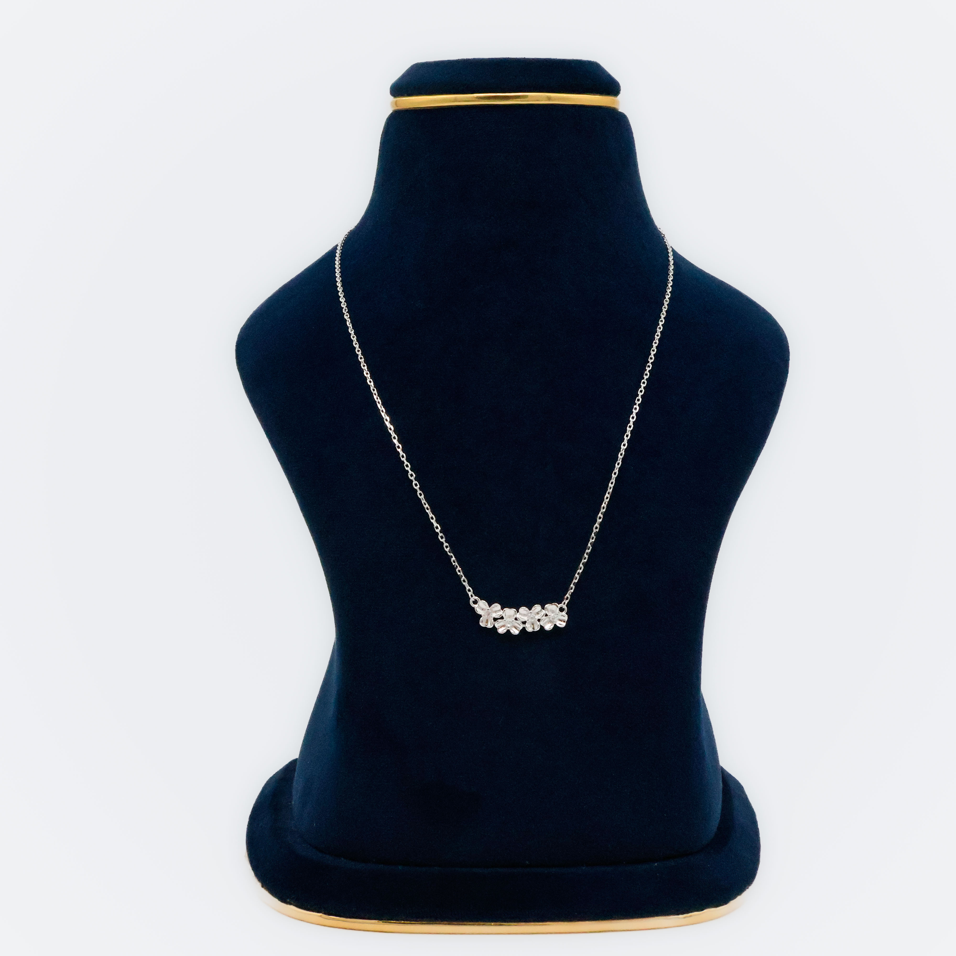 Arham Silver Palace - Silver Flower Necklace