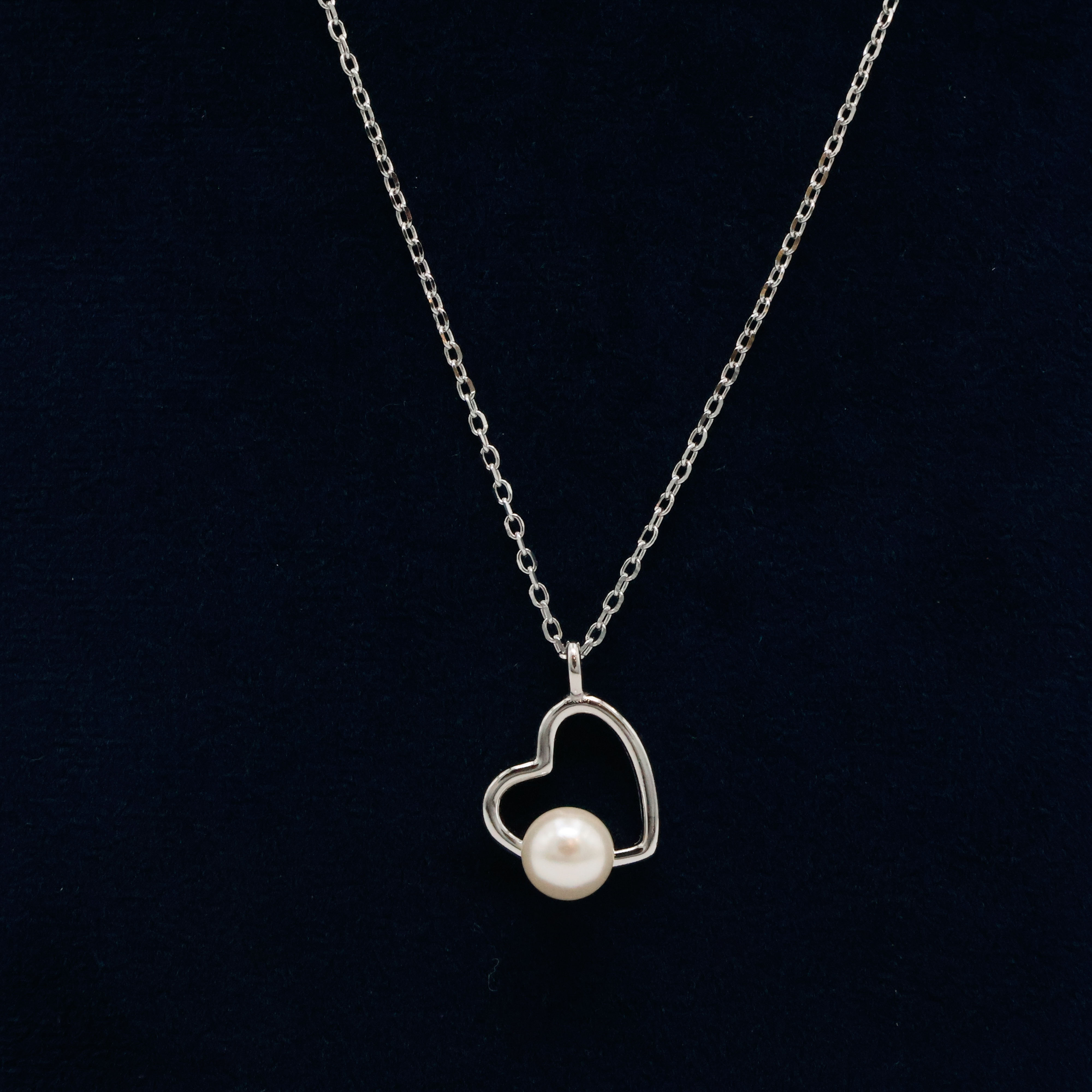 Arham Silver Palace - Pearl Heart Pendant