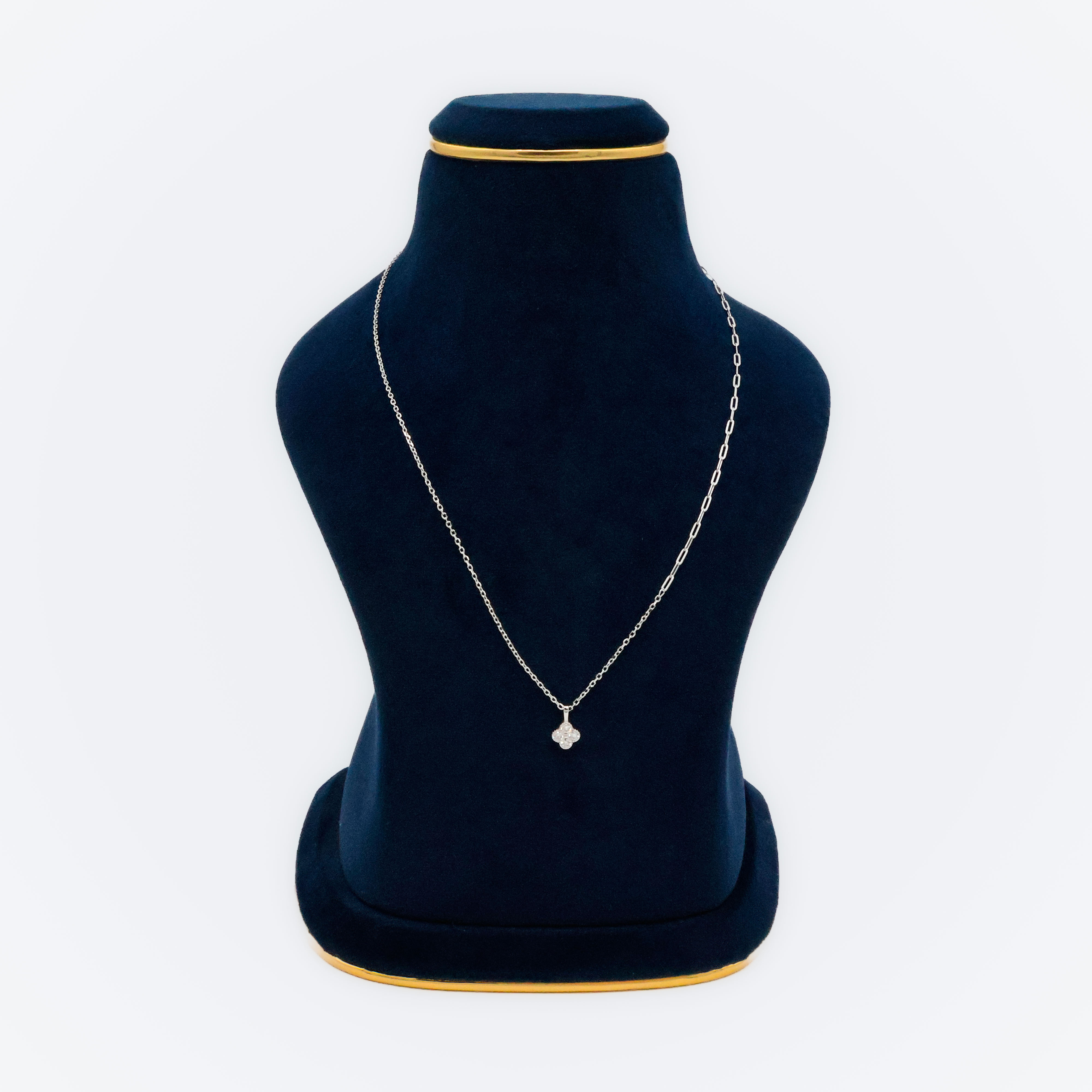 Arham Silver Palace - Silver Clover Pendant