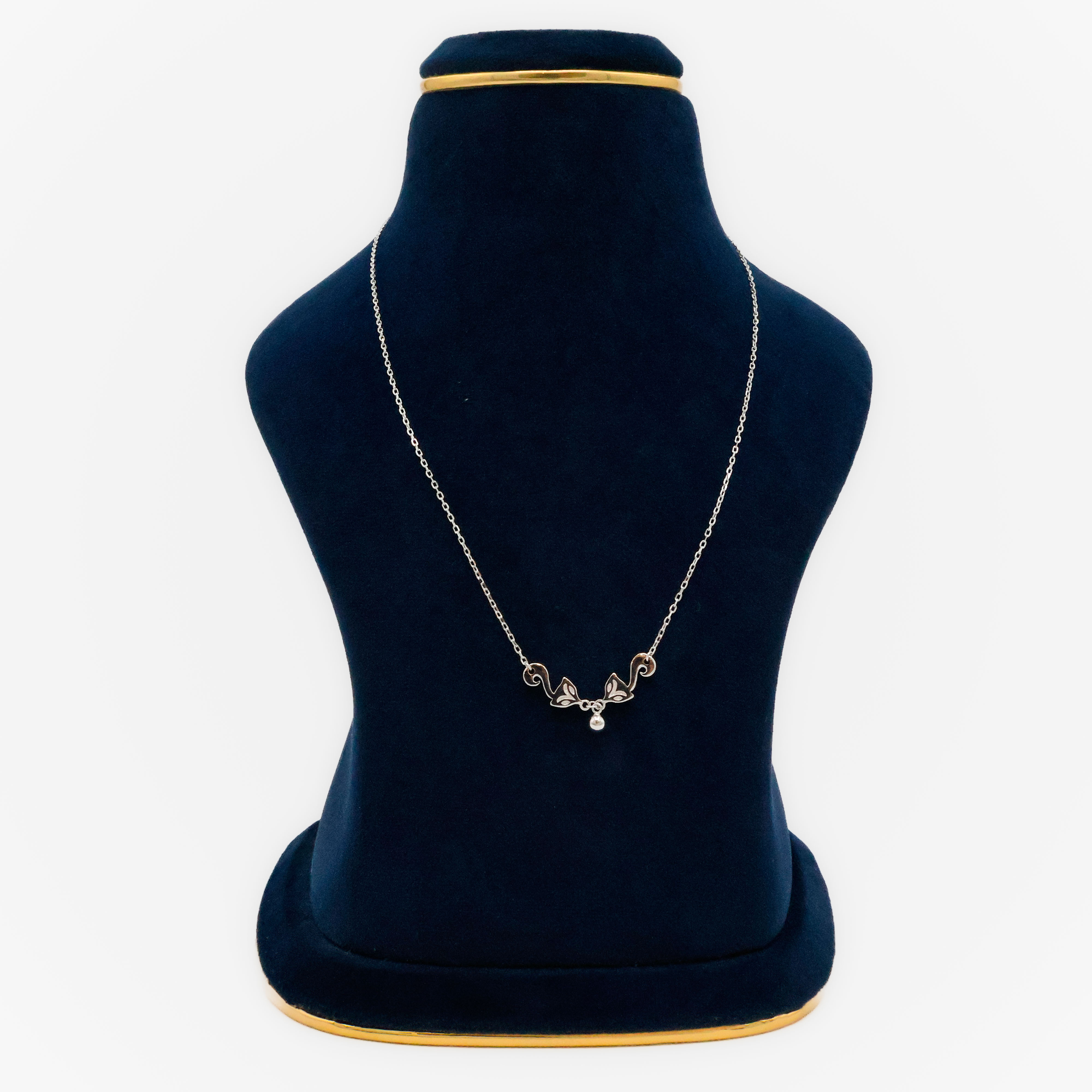 Arham Silver Palace - Silver Fox Pendant
