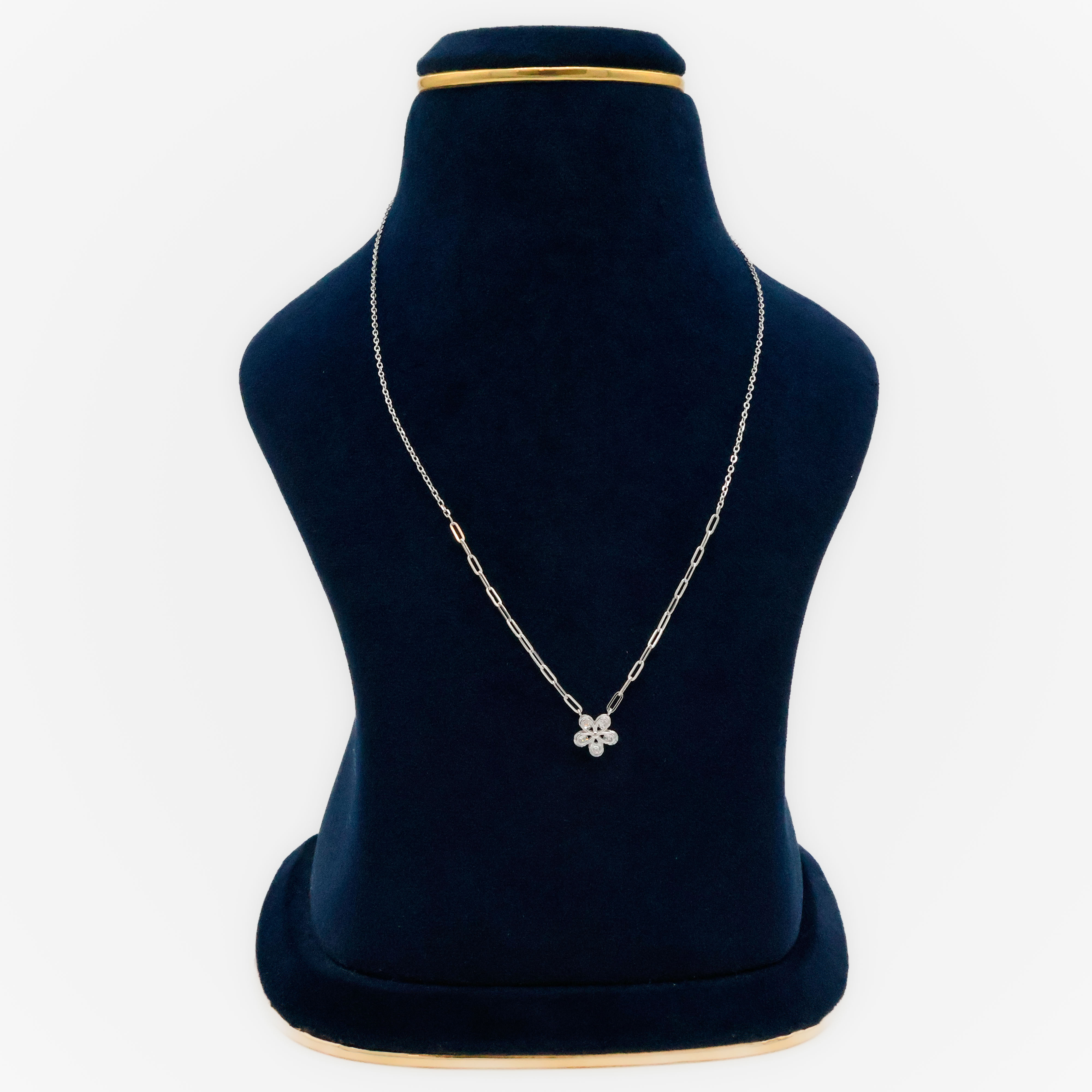 Arham Silver Palace - Silver Flower Necklace