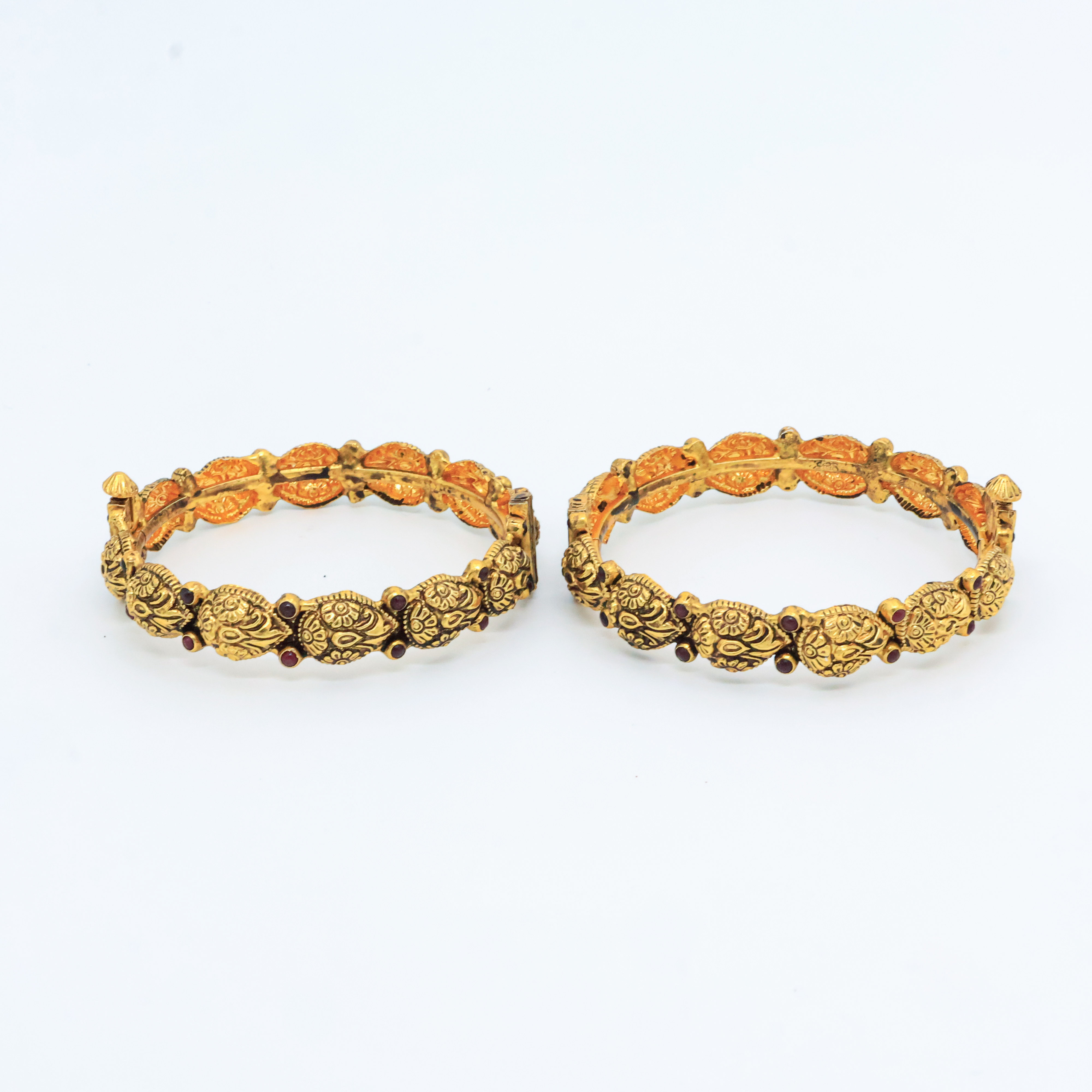 Arham Silver Palace - Gold Bangle Set