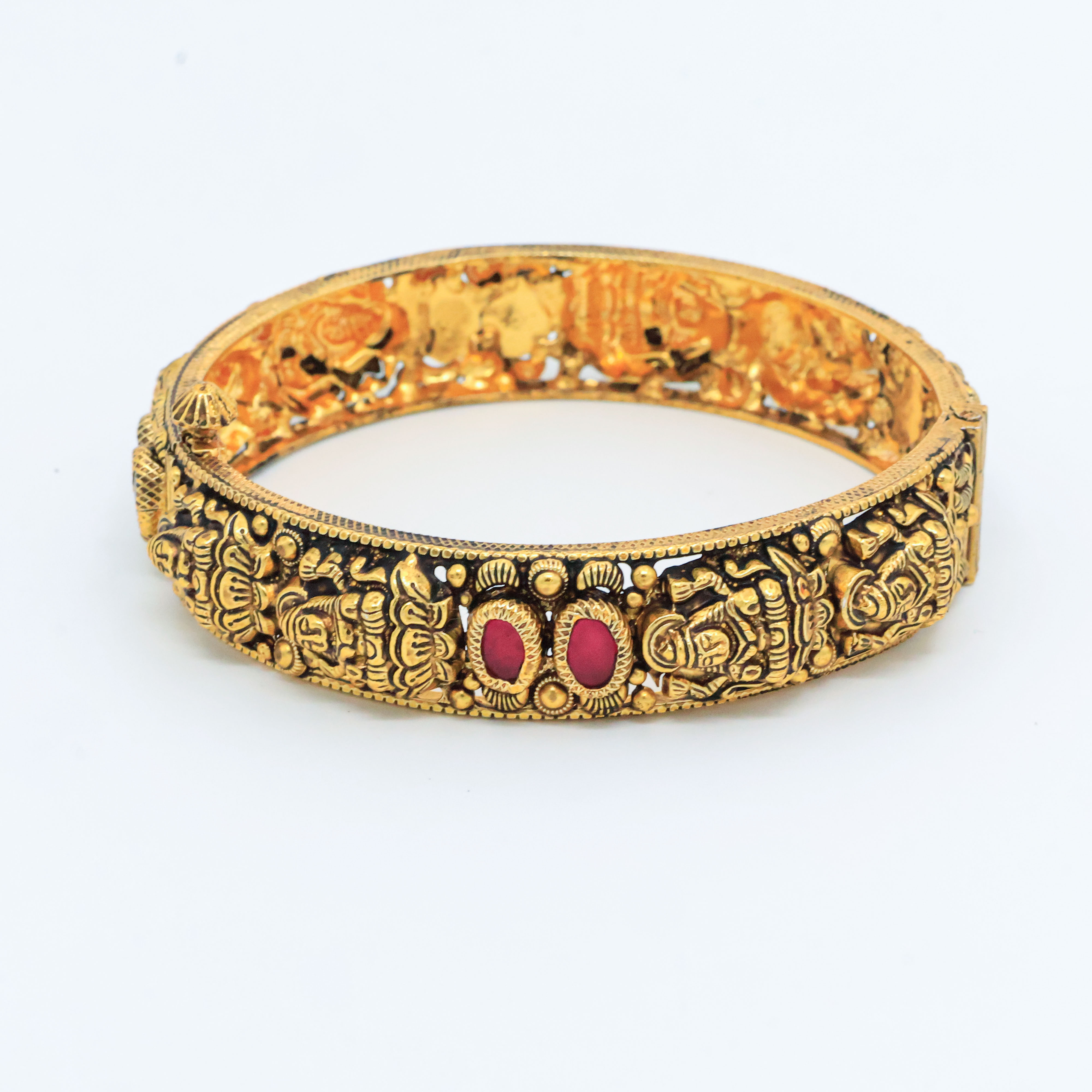 Arham Silver Palace - Gold Bangle Set
