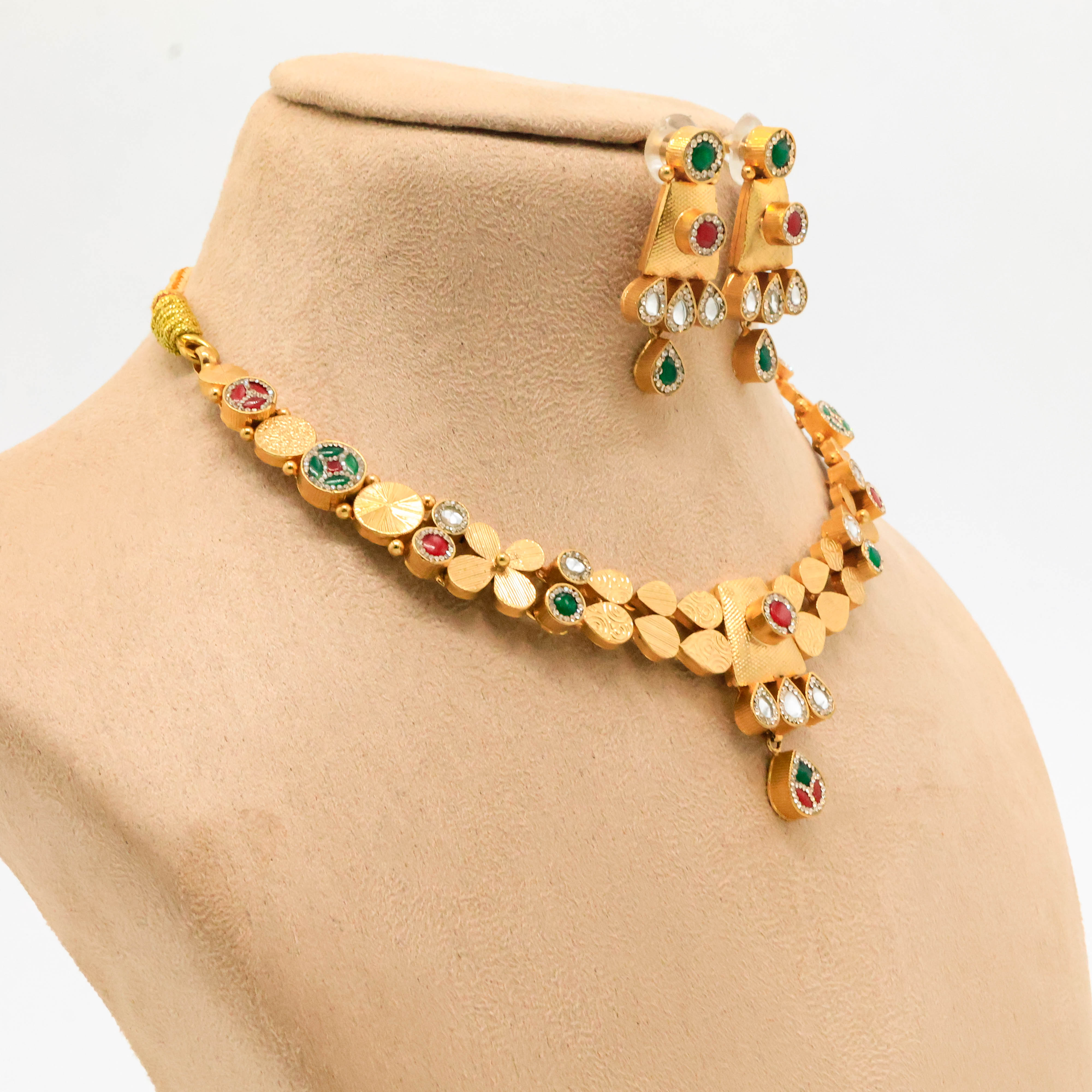 Arham Silver Palace - Gold Floral Necklace