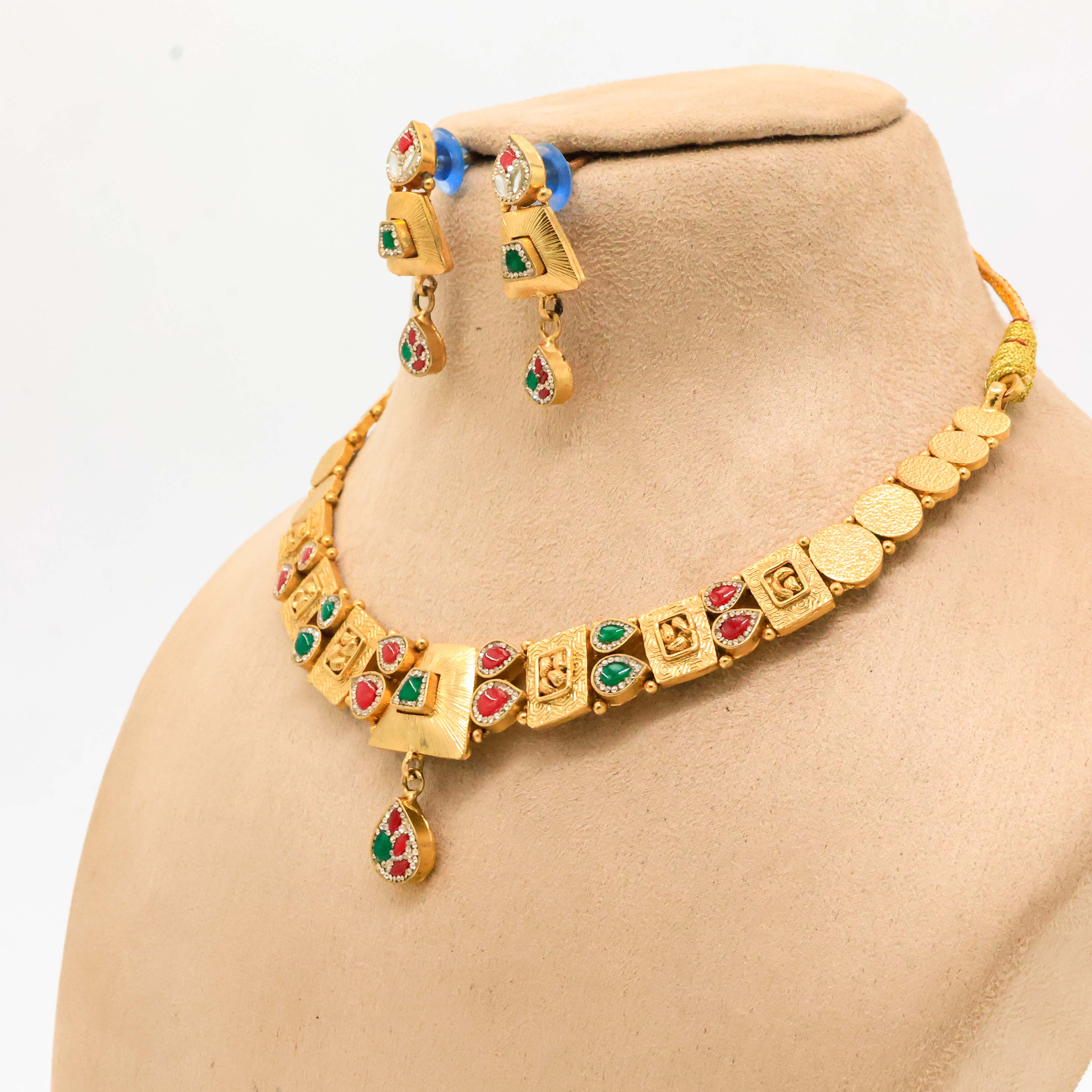 Arham Silver Palace - Gold Polish Necklace