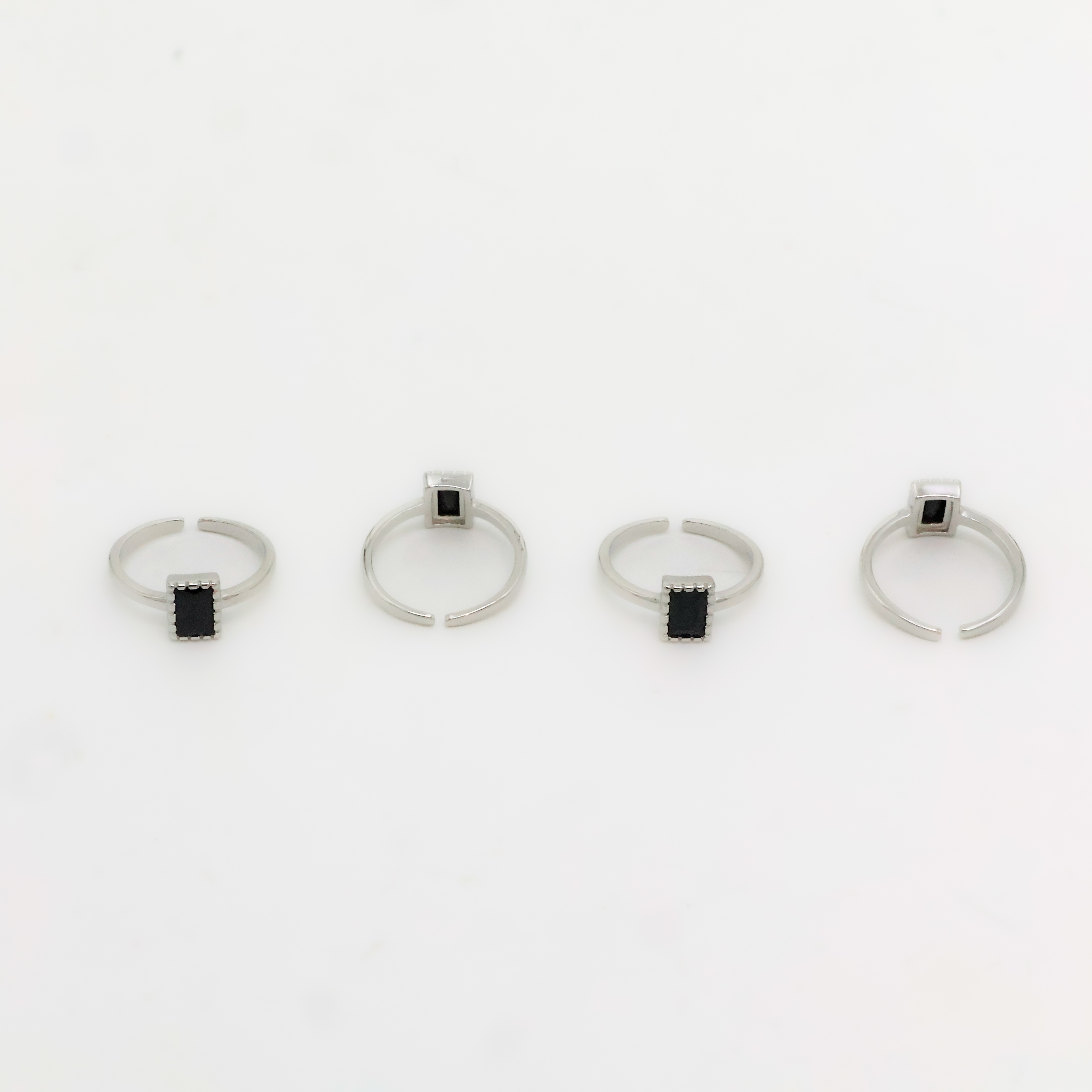 Arham Silver Palace - Silver Stone Toe Rings