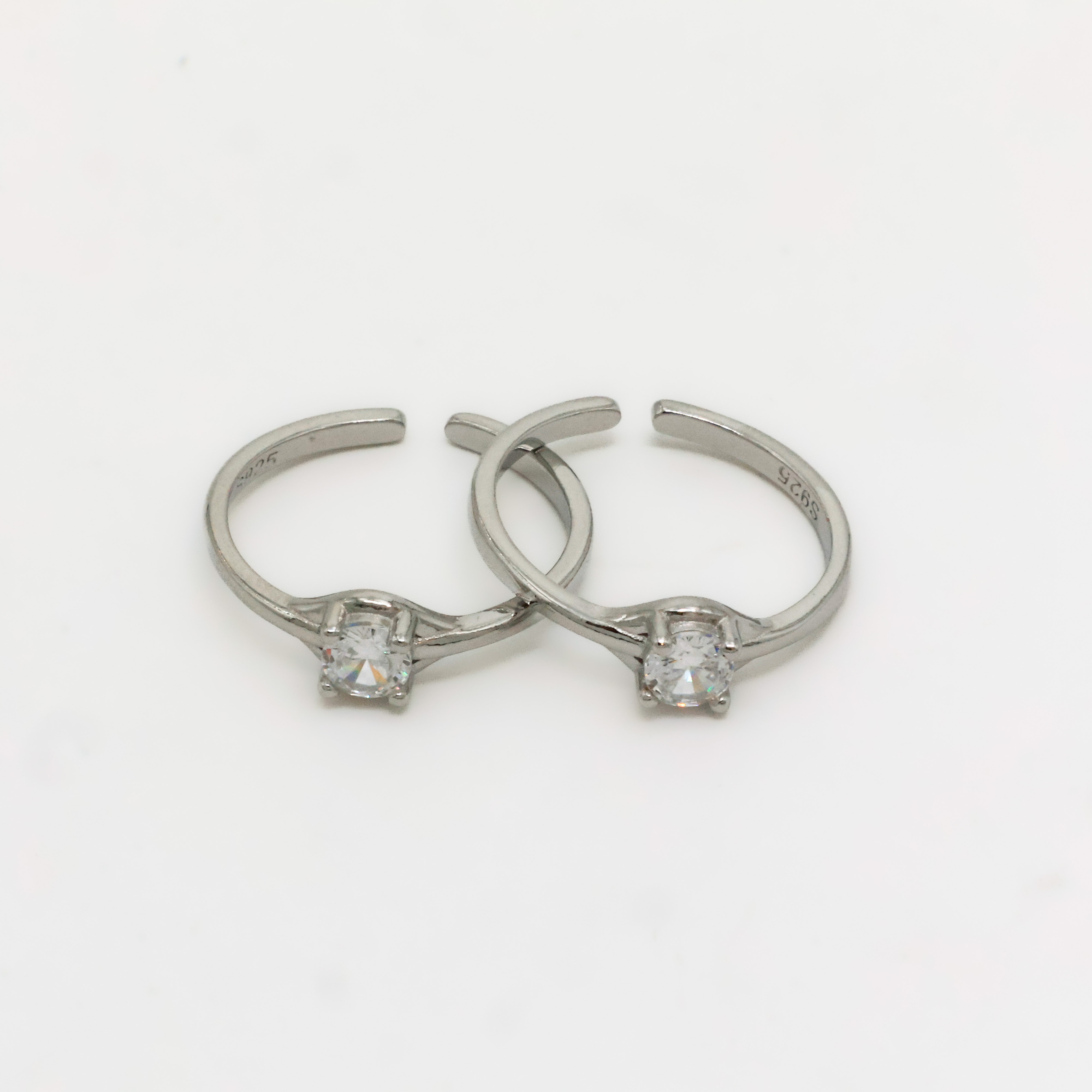 Arham Silver Palace - Silver Stone Toe Rings