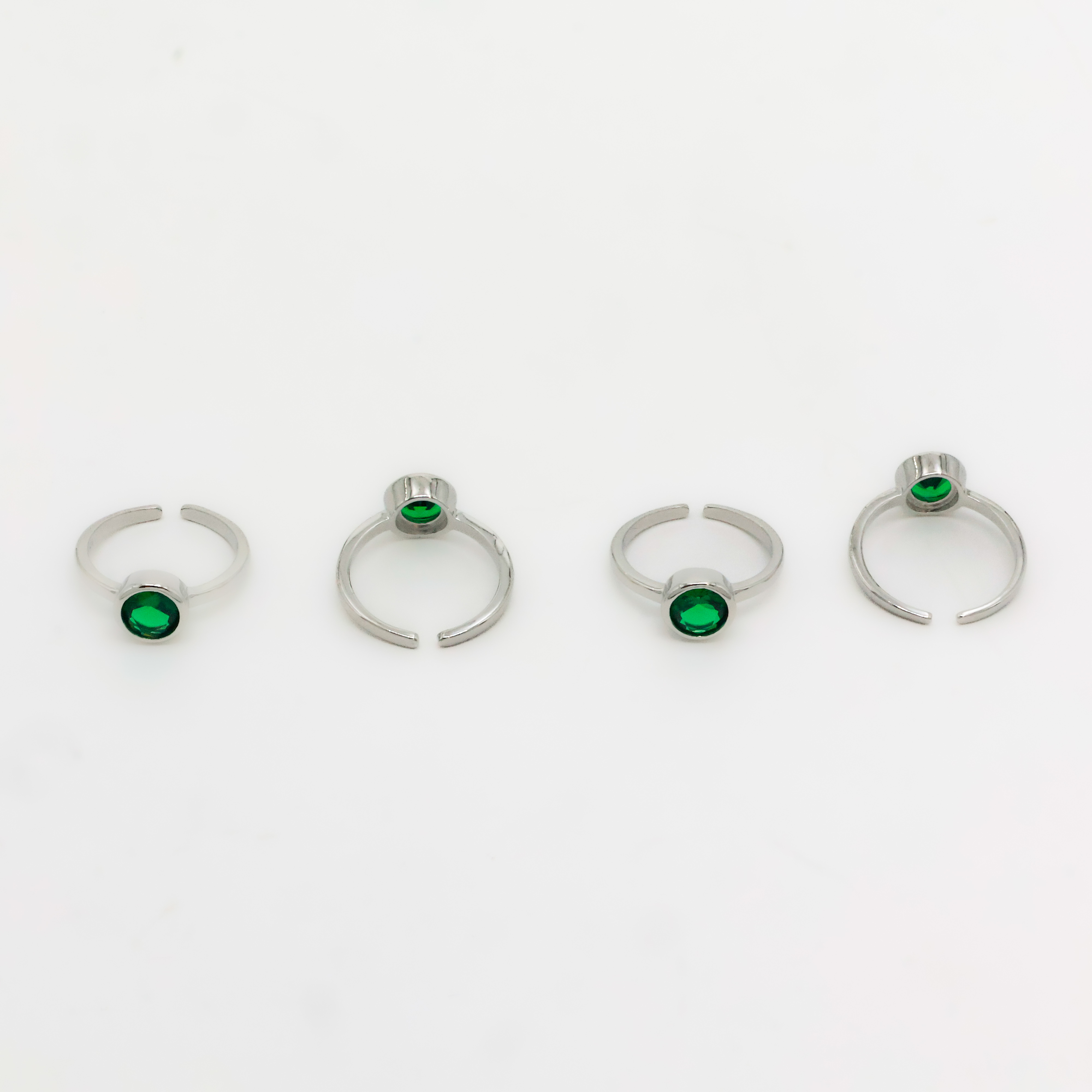 Arham Silver Palace - Silver Emerald Toe Rings