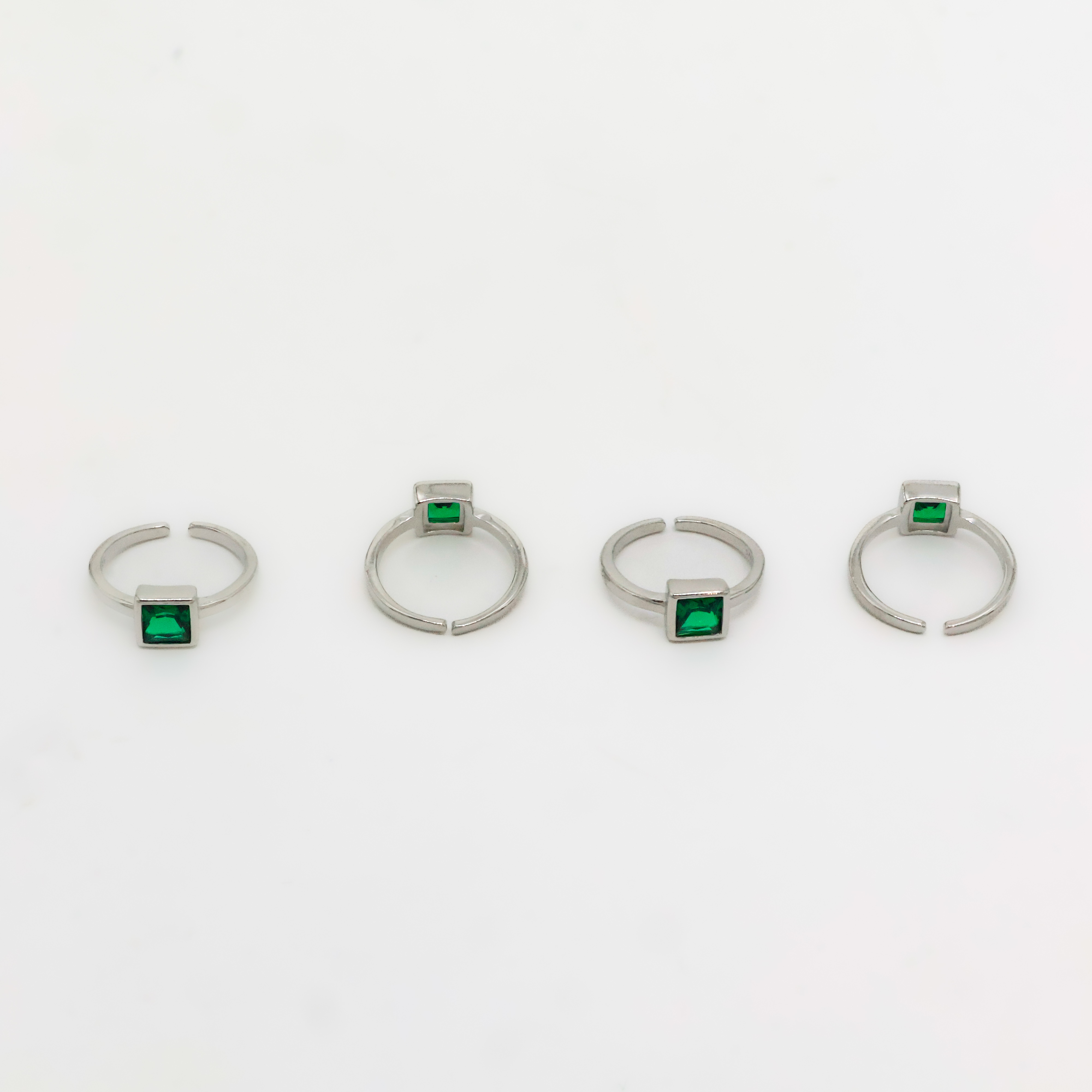 Arham Silver Palace - Silver Green Toe Rings