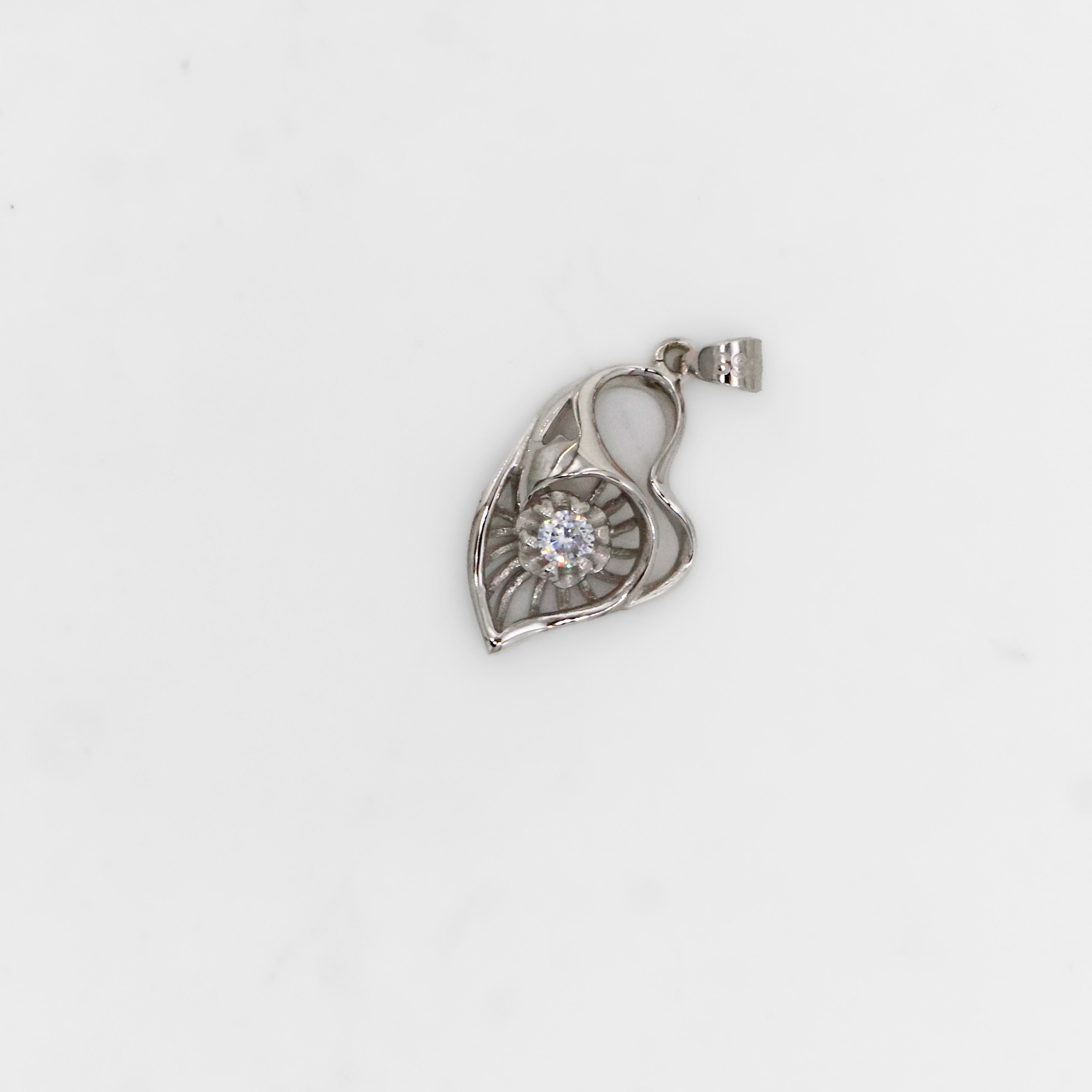 Arham Silver Palace - Silver Floral Pendant