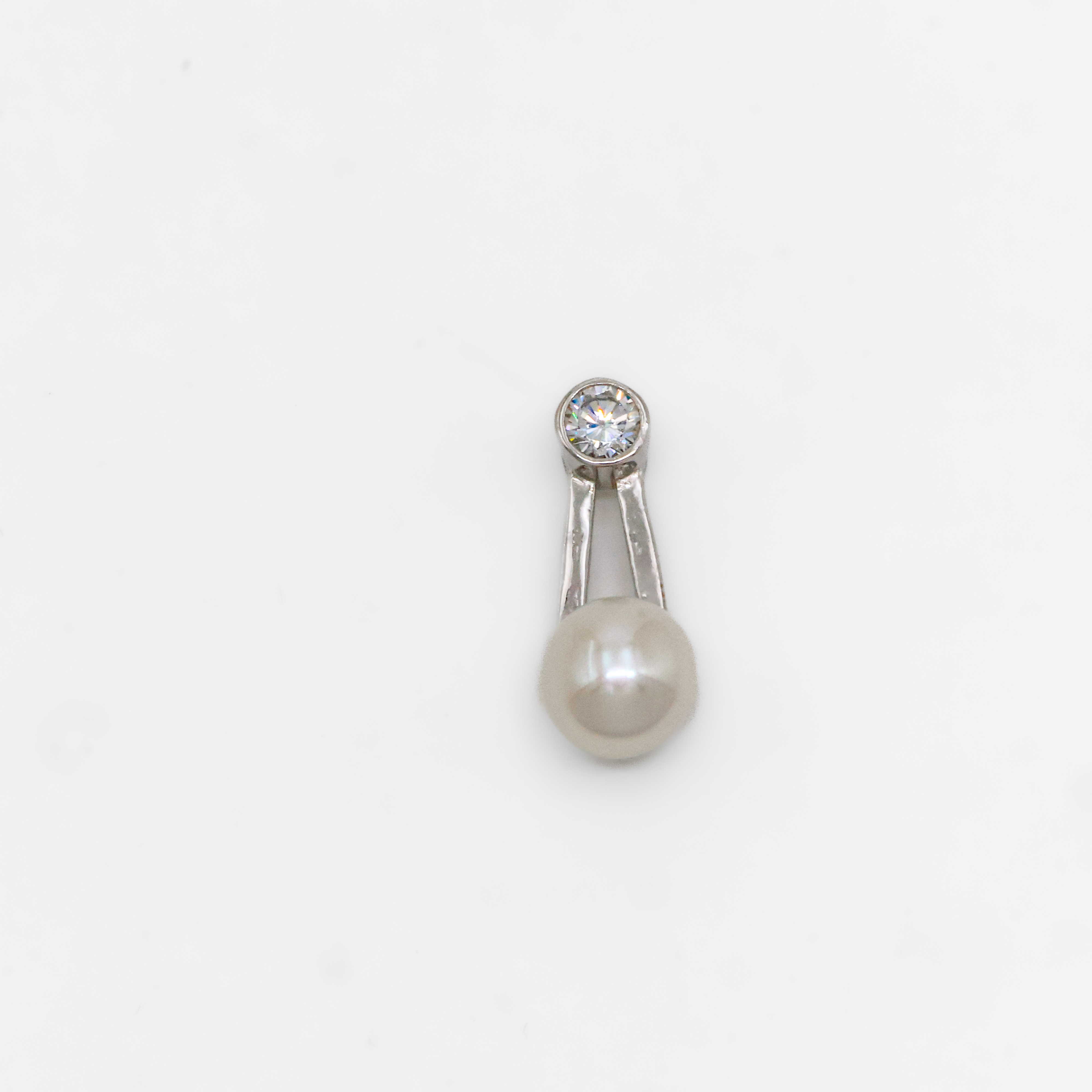 Arham Silver Palace - Silver Pearl Pendant