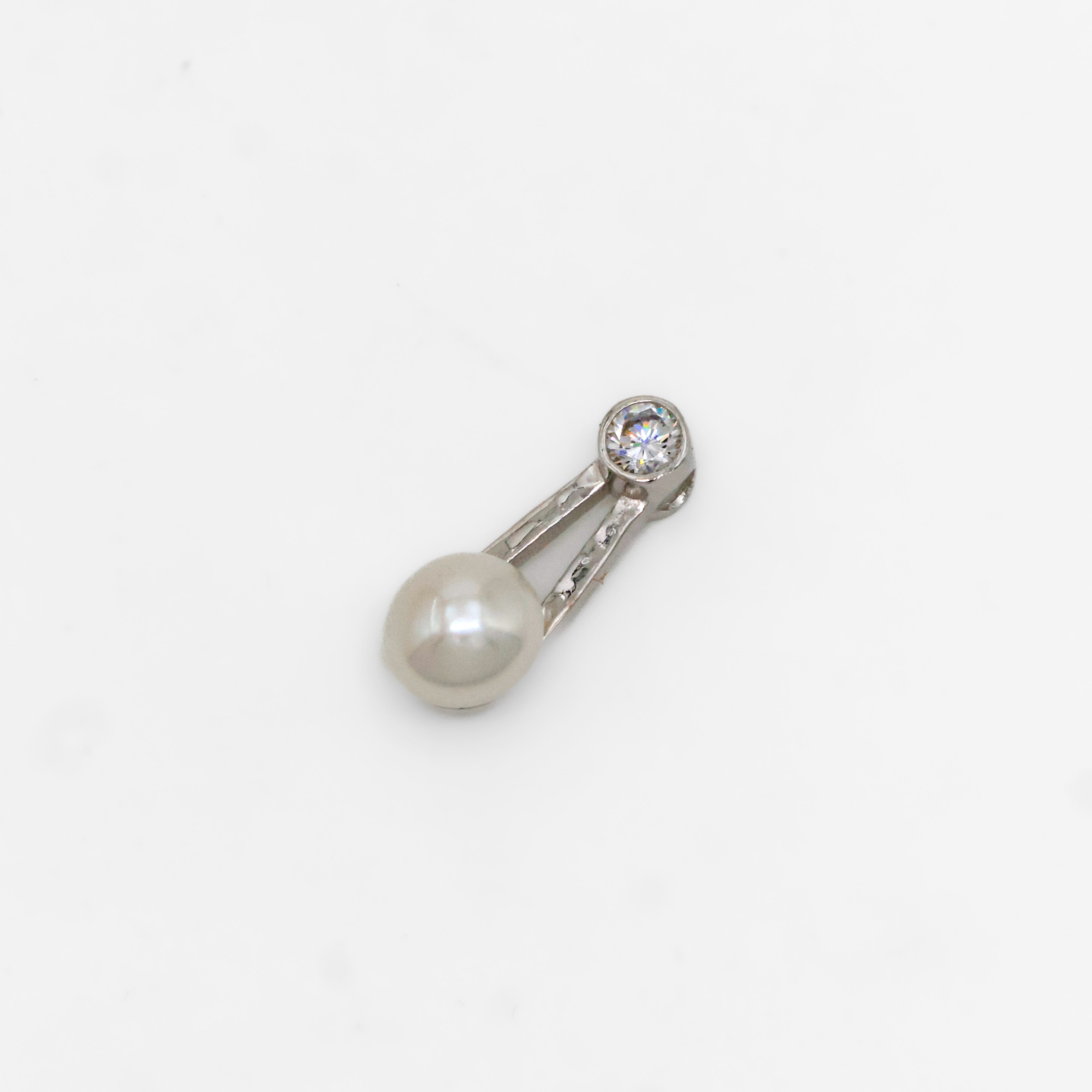 Arham Silver Palace - Silver Pearl Pendant