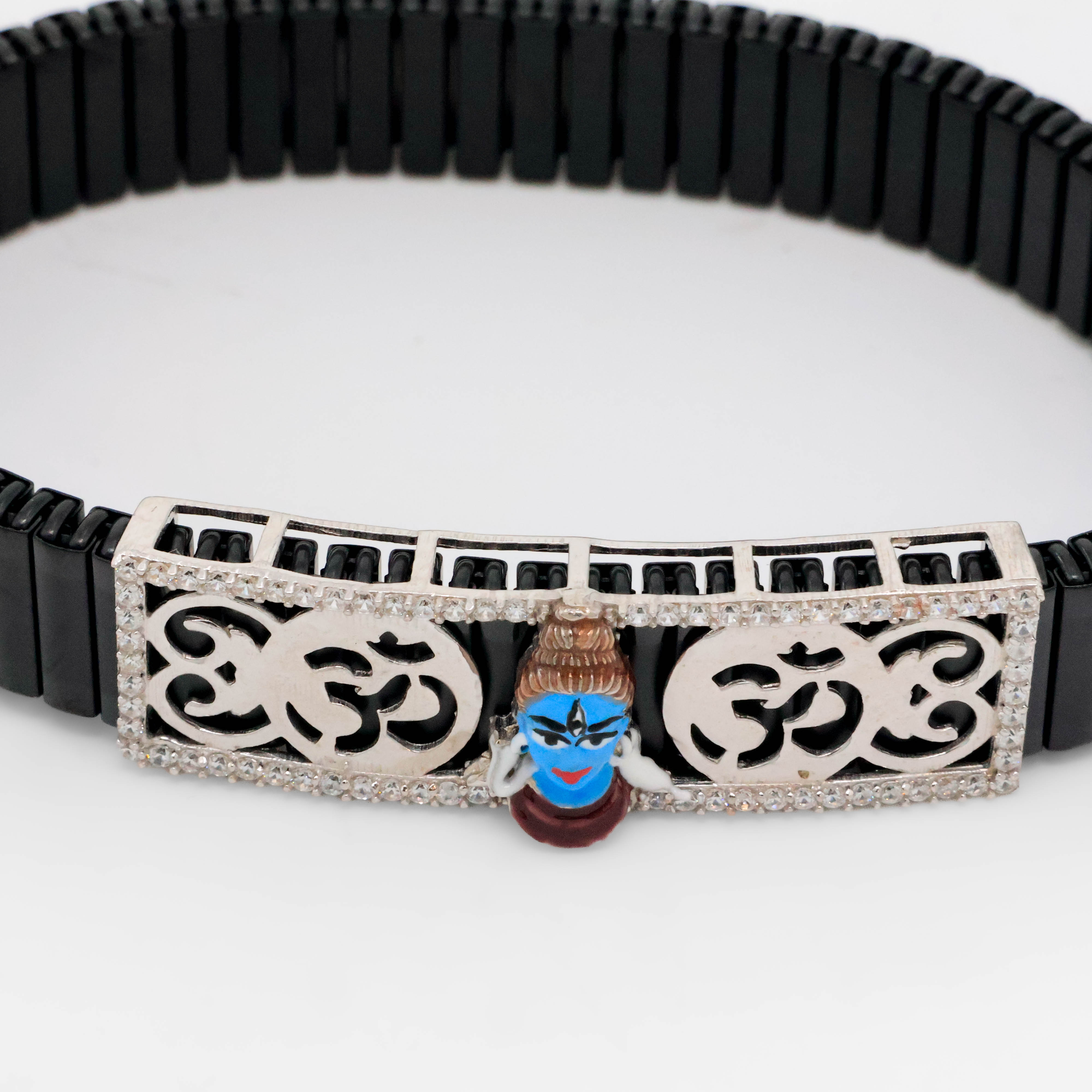 Arham Silver Palace - Silver Om Bracelet