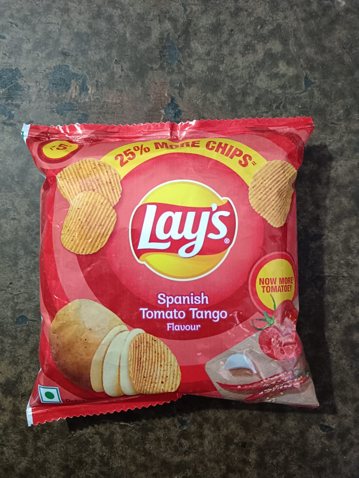 Lays (tomato flavour)