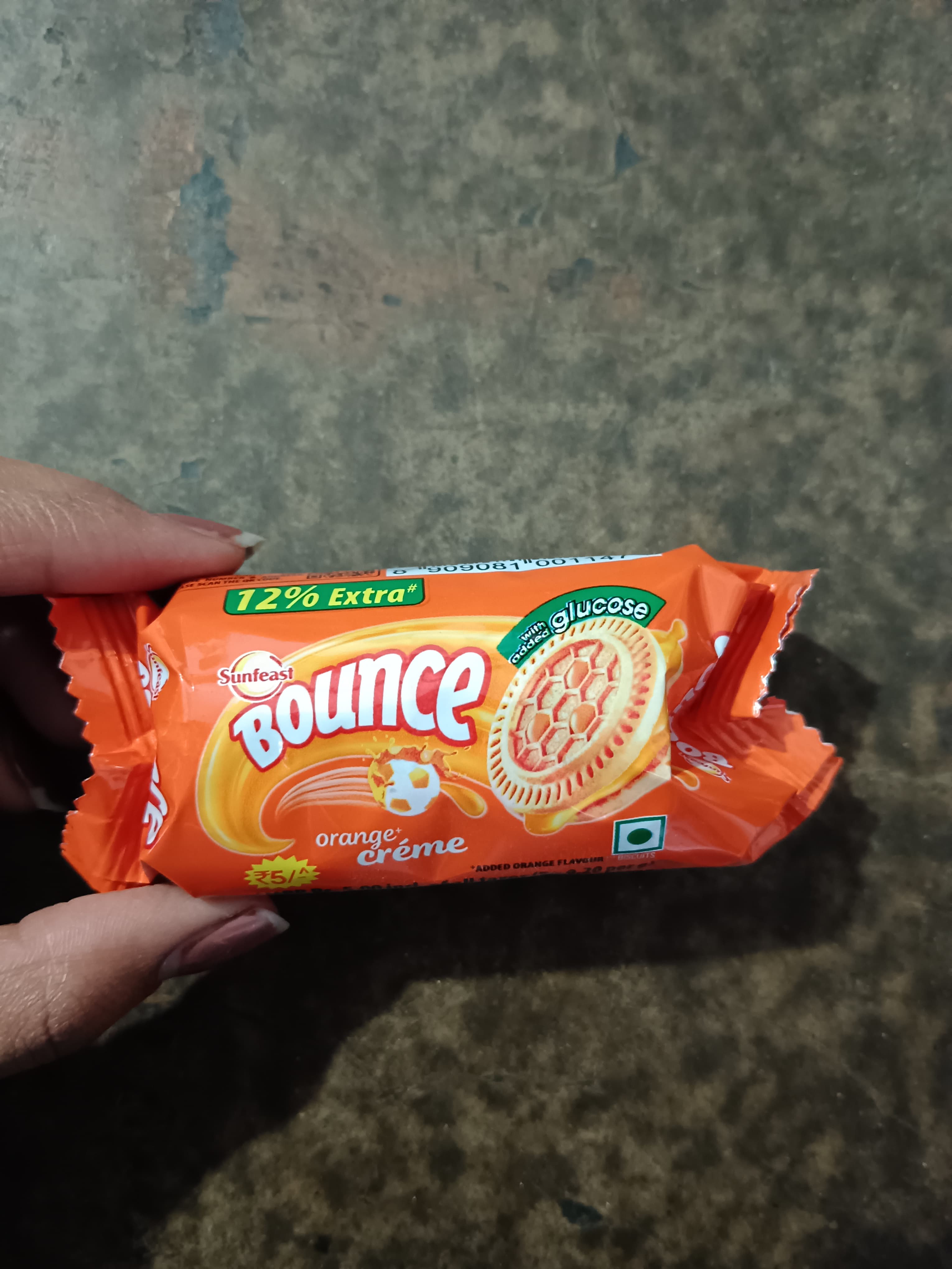 Bounce cream biscuit orange flavour