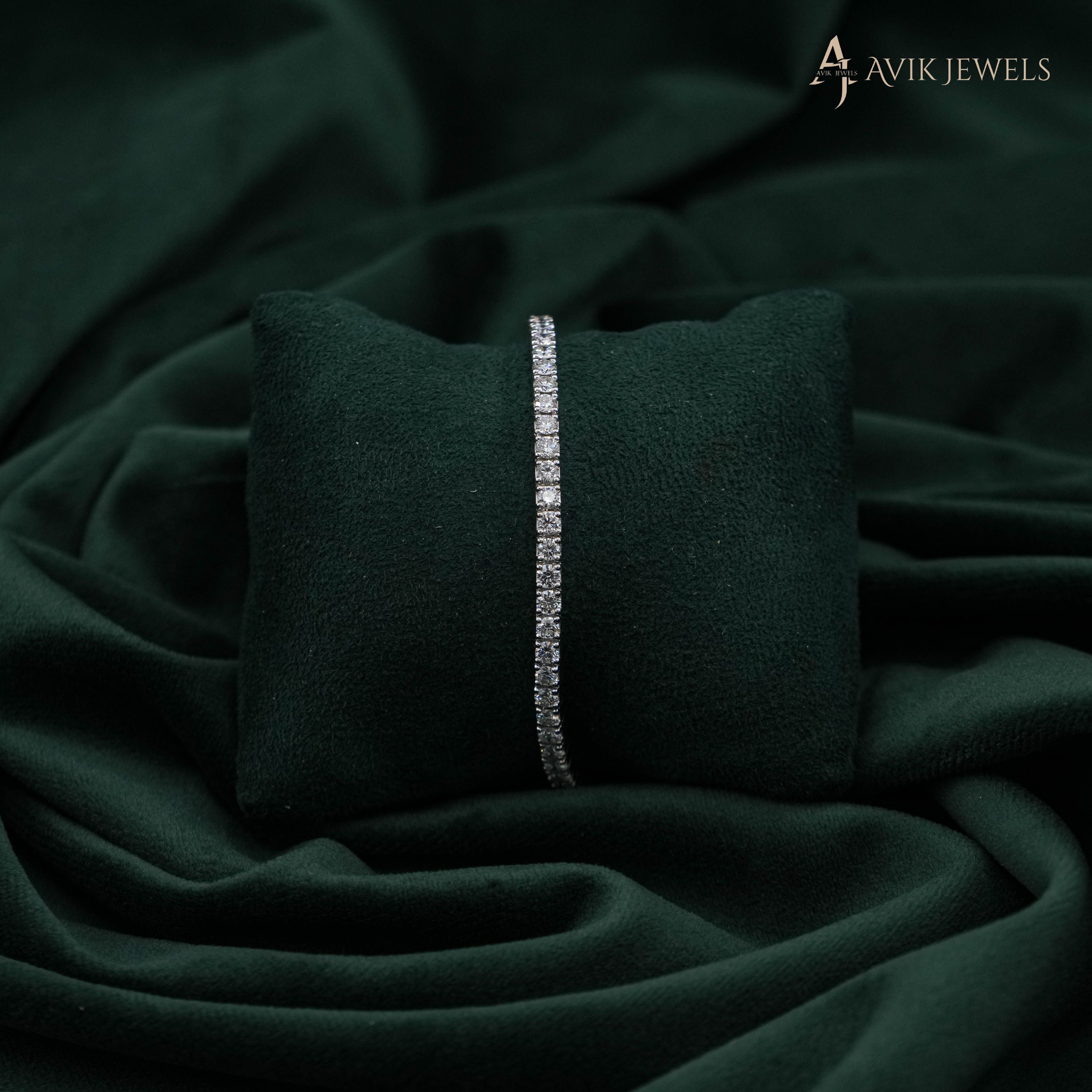 Lab Grown Diamond Heart Bracelet