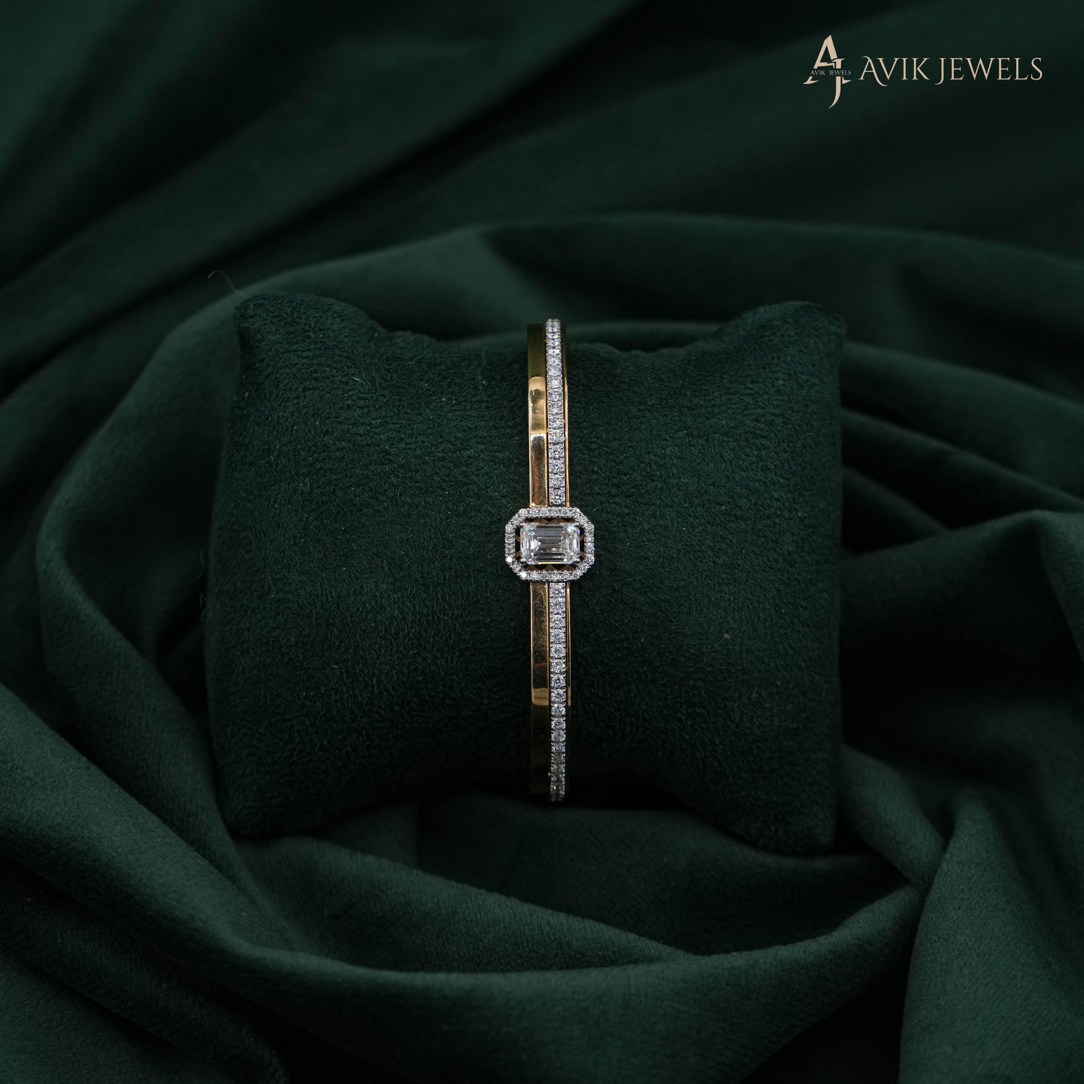 Lab Grown Diamond Cluster Bracelet