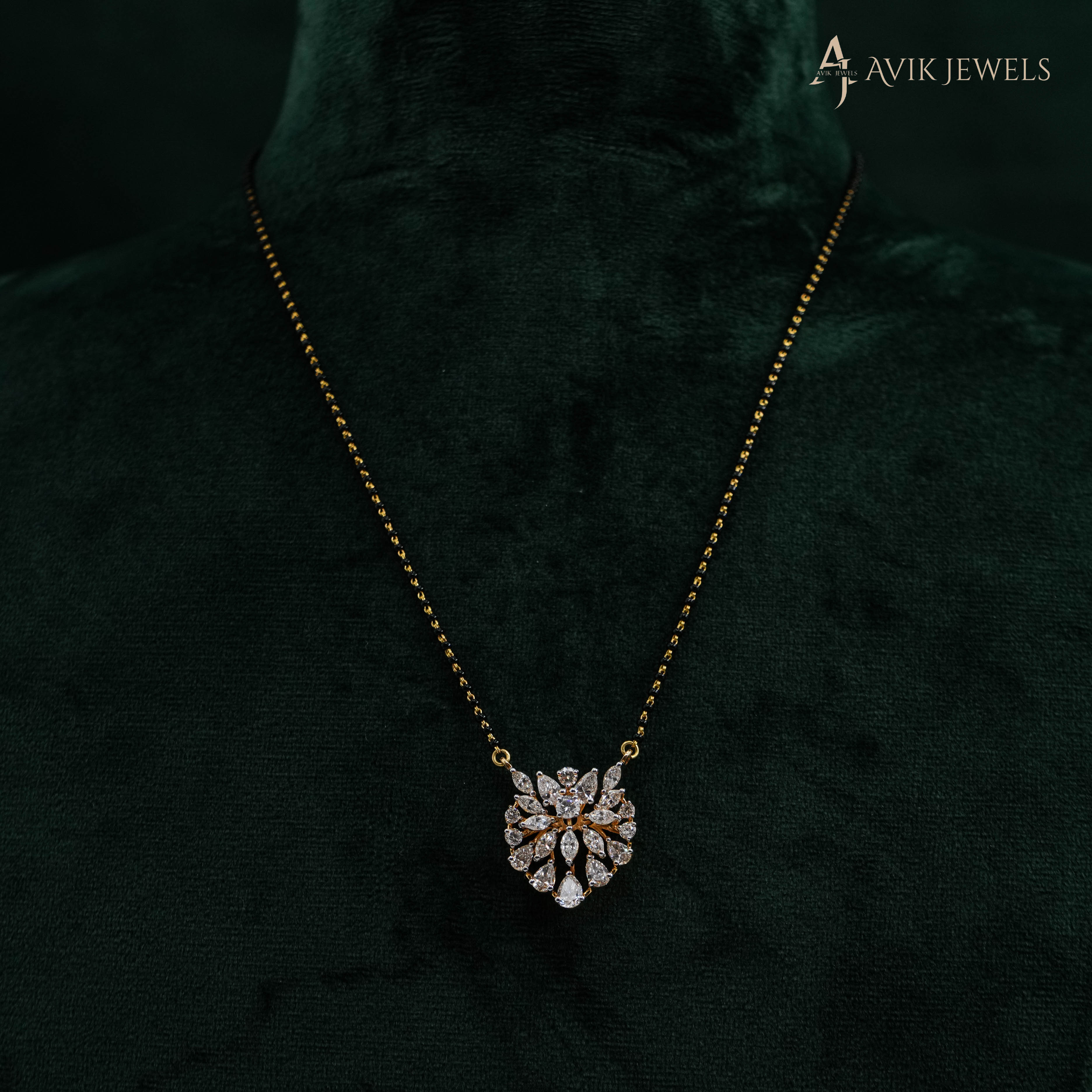 Avik Jewels - Lab Grown Diamond Floral Pendant