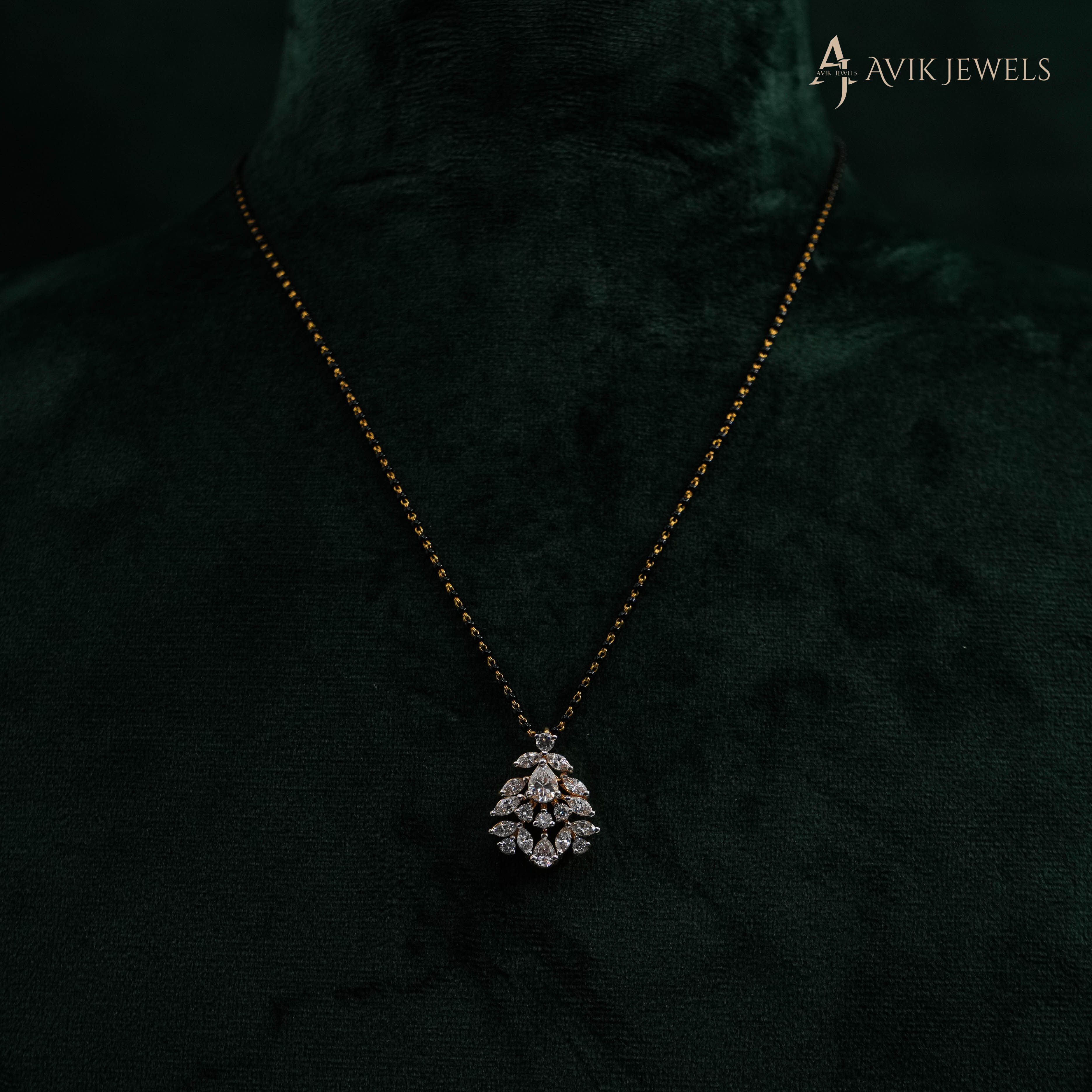 Avik Jewels - Lab Grown Diamond Cluster Pendant
