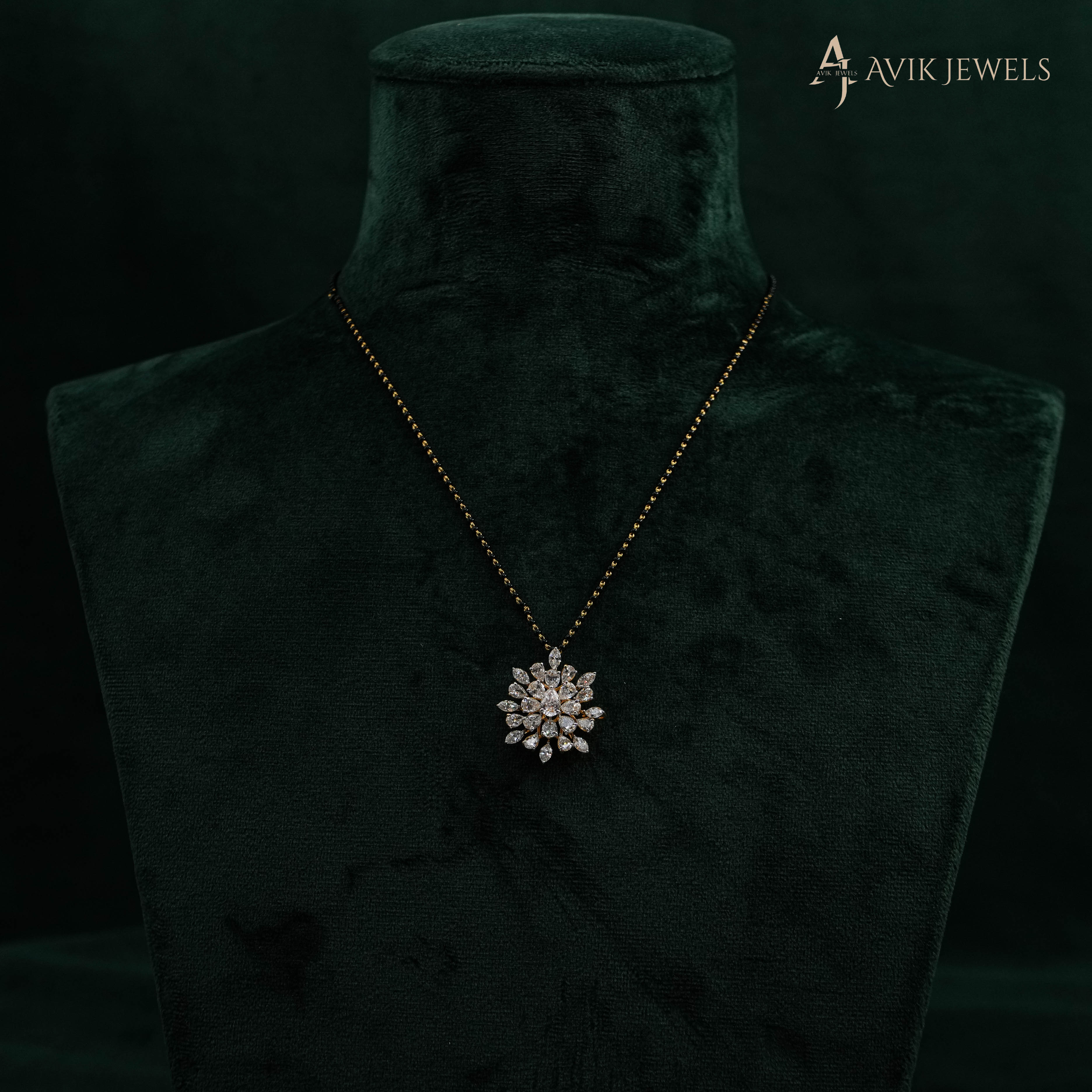 Lab Grown Diamond Flower Pendant