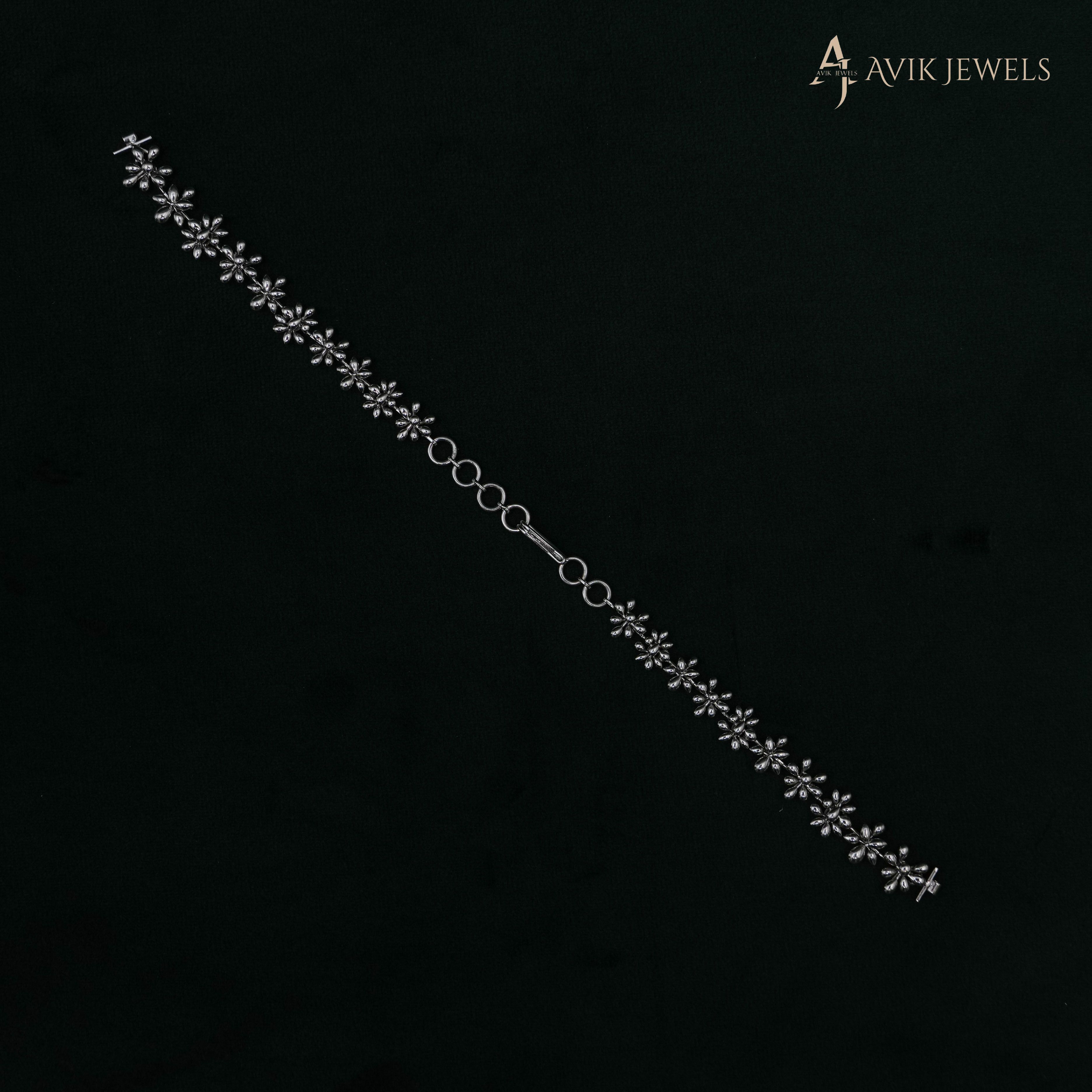 18KT Back Chain of Triple-Layered Lab Grown Diamond & Emerald Masterpiece